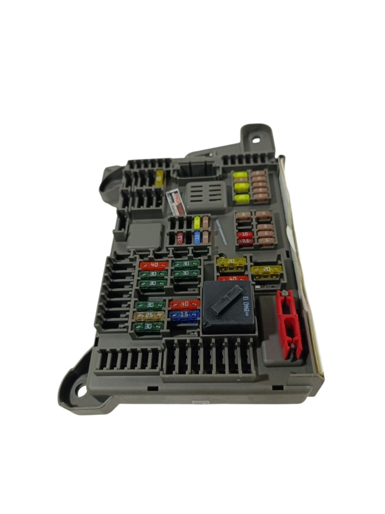 Caixa fusivel bmw x6 xdrive 4.4 2010
