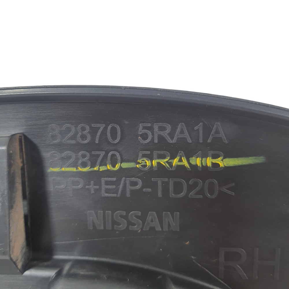 Moldura Porta Traseira Direita Nissa Kicks 2022 828705ra1a Preto 6