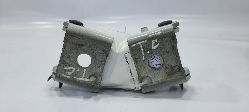 Dobradiças Porta Tras Esquerdo Peugeot 208 2018 9671886980 4