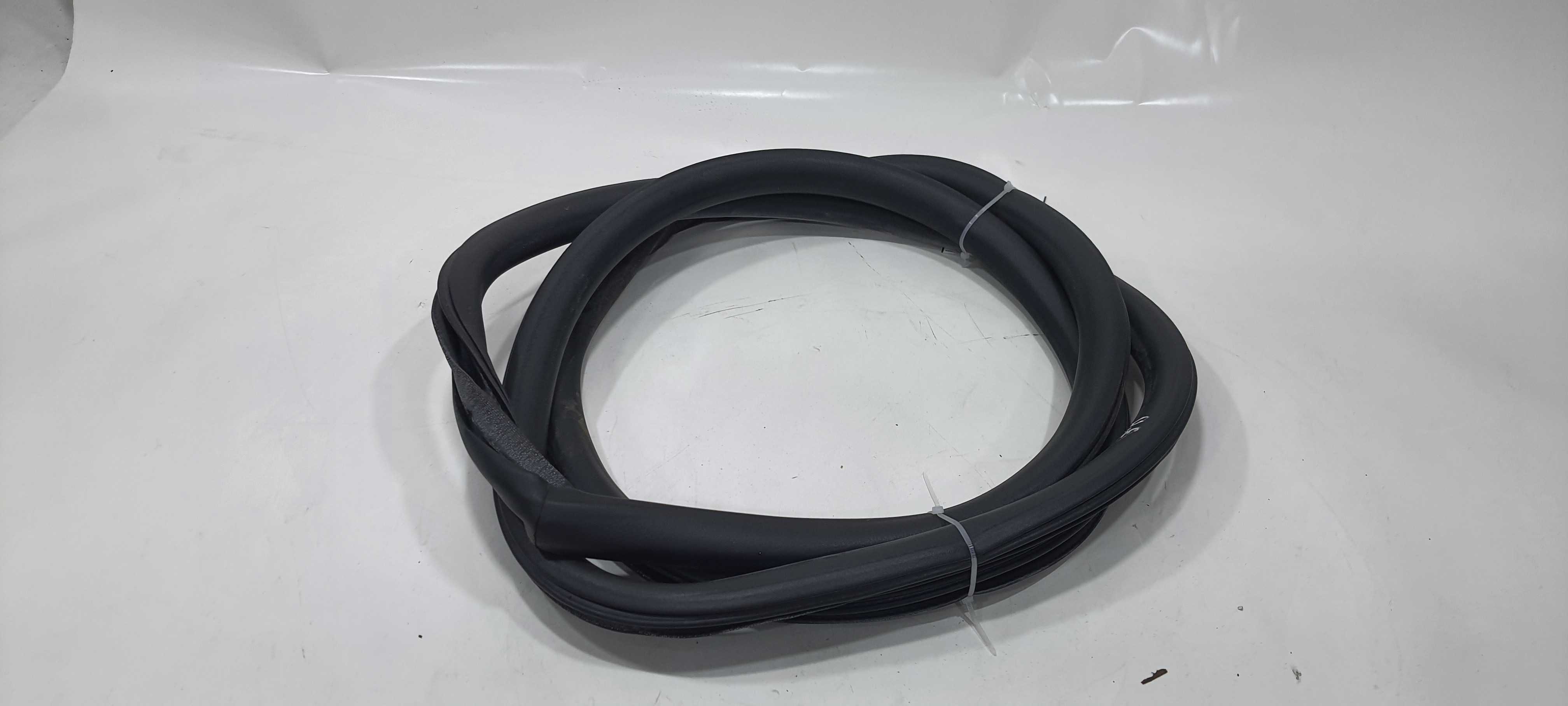 Borracha Porta Diant Esquerda Gm Onix Activ 1.4 2018 9476248 3