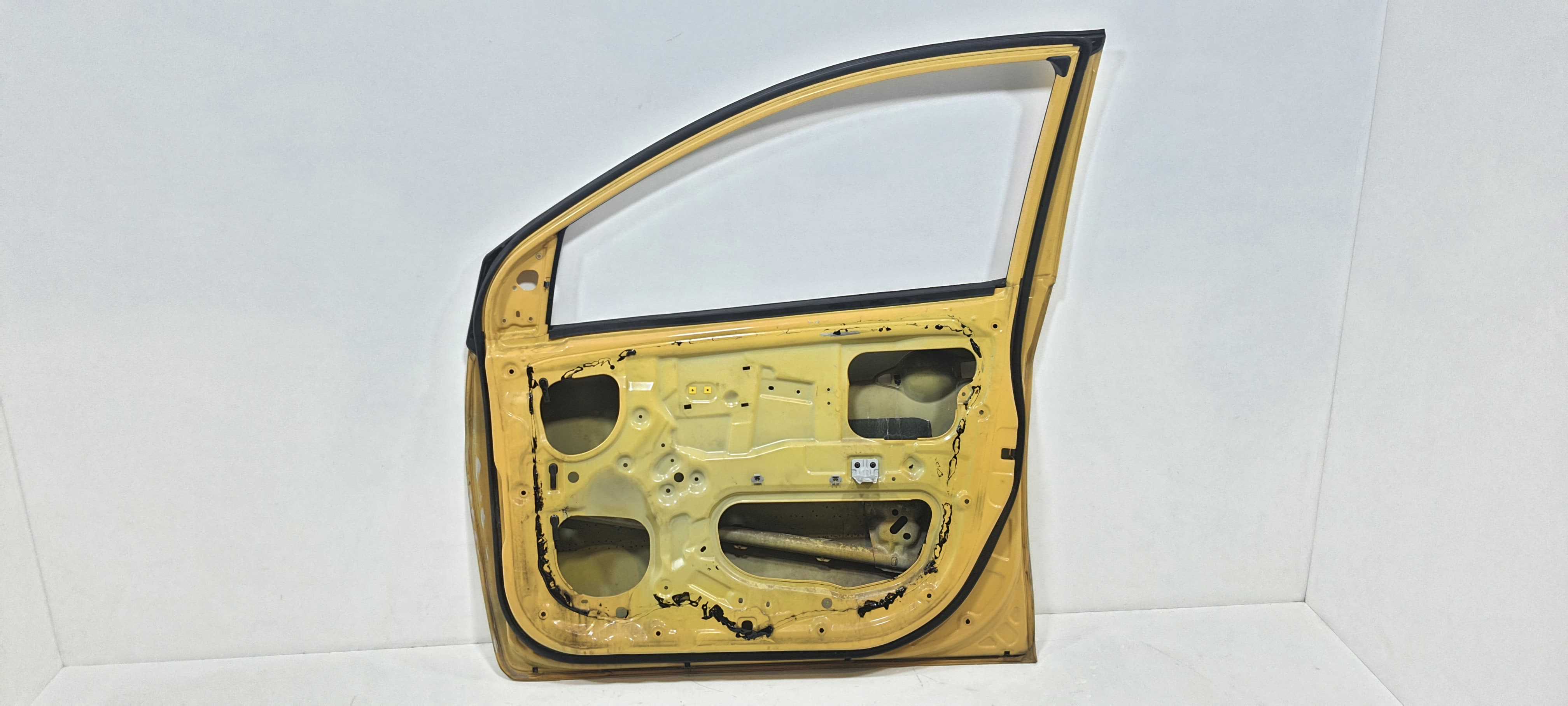 Porta Dianteira Direita Kia Picanto Ex4 1.0 2012 V2302 4