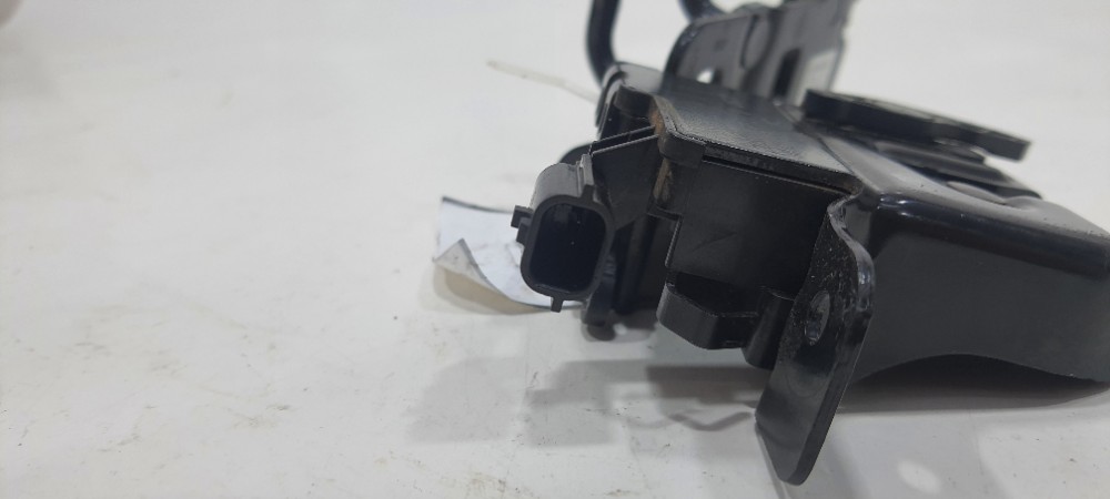 Fechadura Tampa Traseira Renault Sandero 1.0 2019 905700010r 5