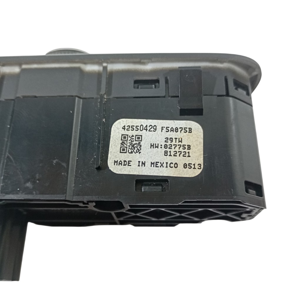 Botão Farol Gm Tracker Lt 1.4 2018 42550429 6