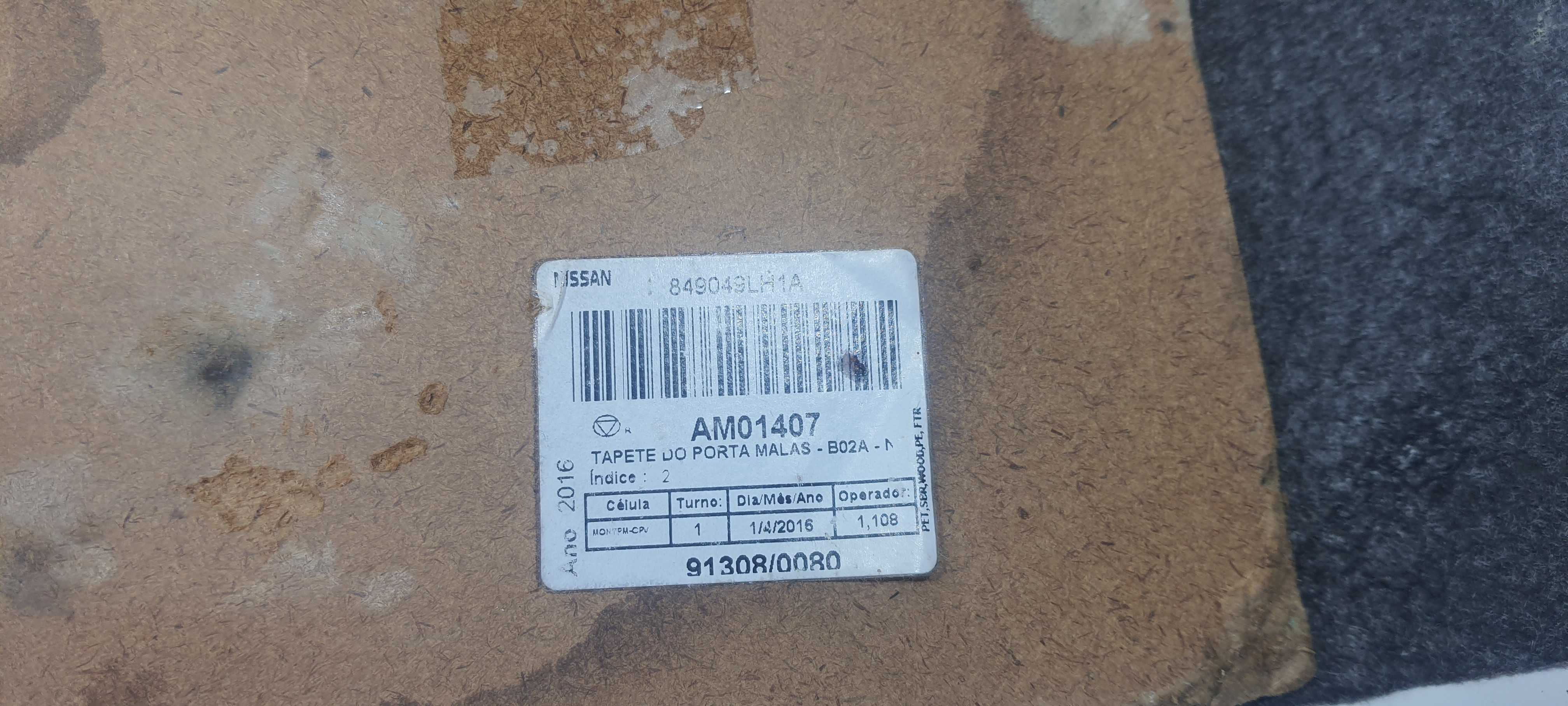 Carpete Porta Malas Nissan March Sv 1.0 2016 849049lh1a Preto 2