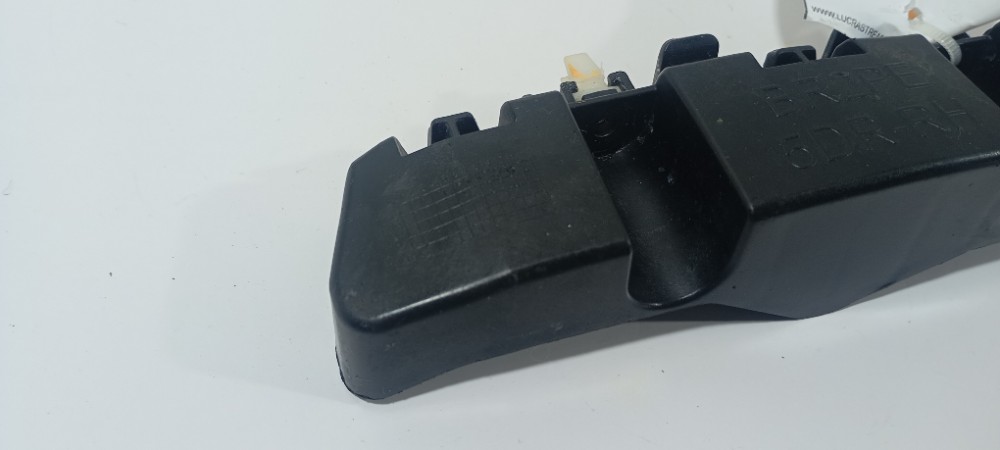 Guia Parachoque Traseiro Direito Hb20 Comfort 2023 86552r160 4
