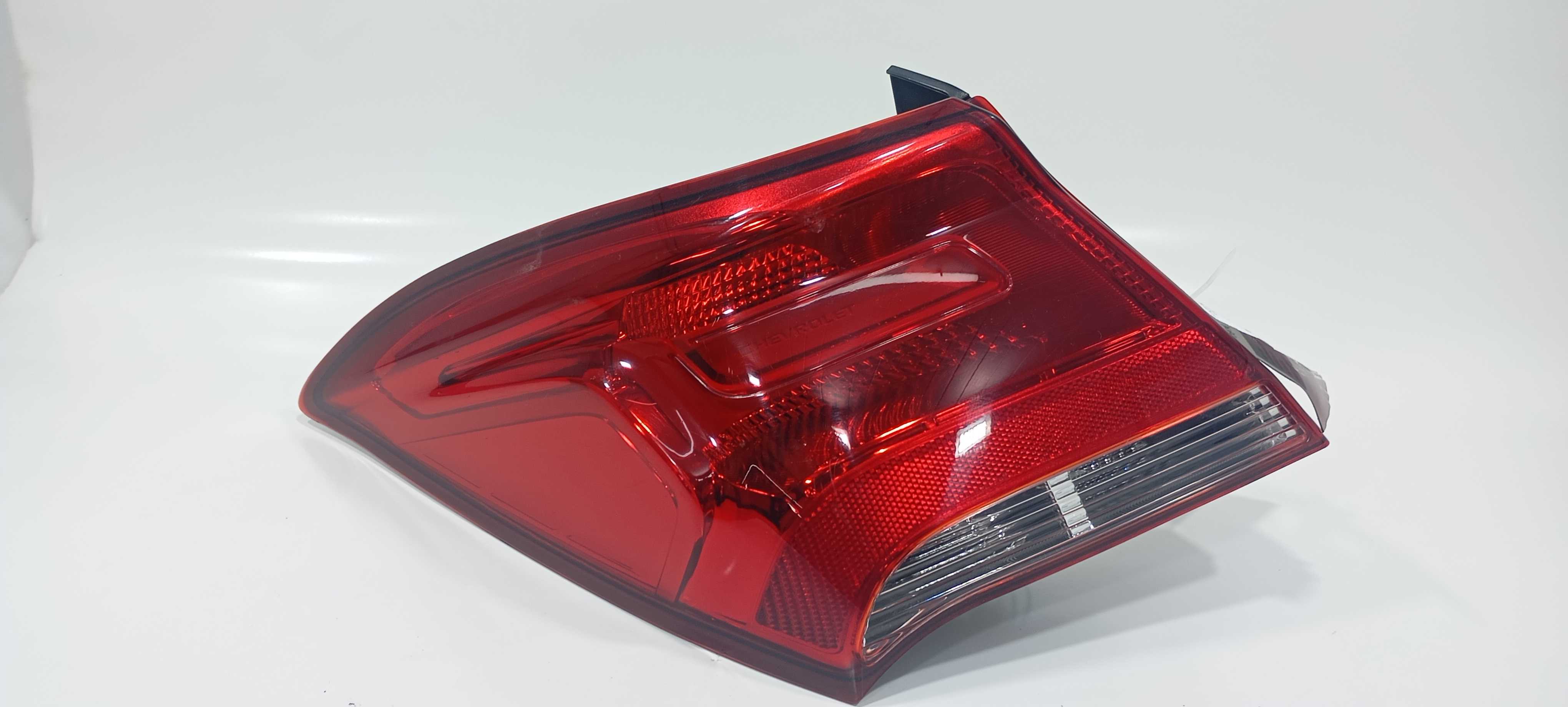 Lanterna Traseira Esquerda Gm Prisma 1.4 Lt 2019 52137180 Esquerdo/motorista Vermelha