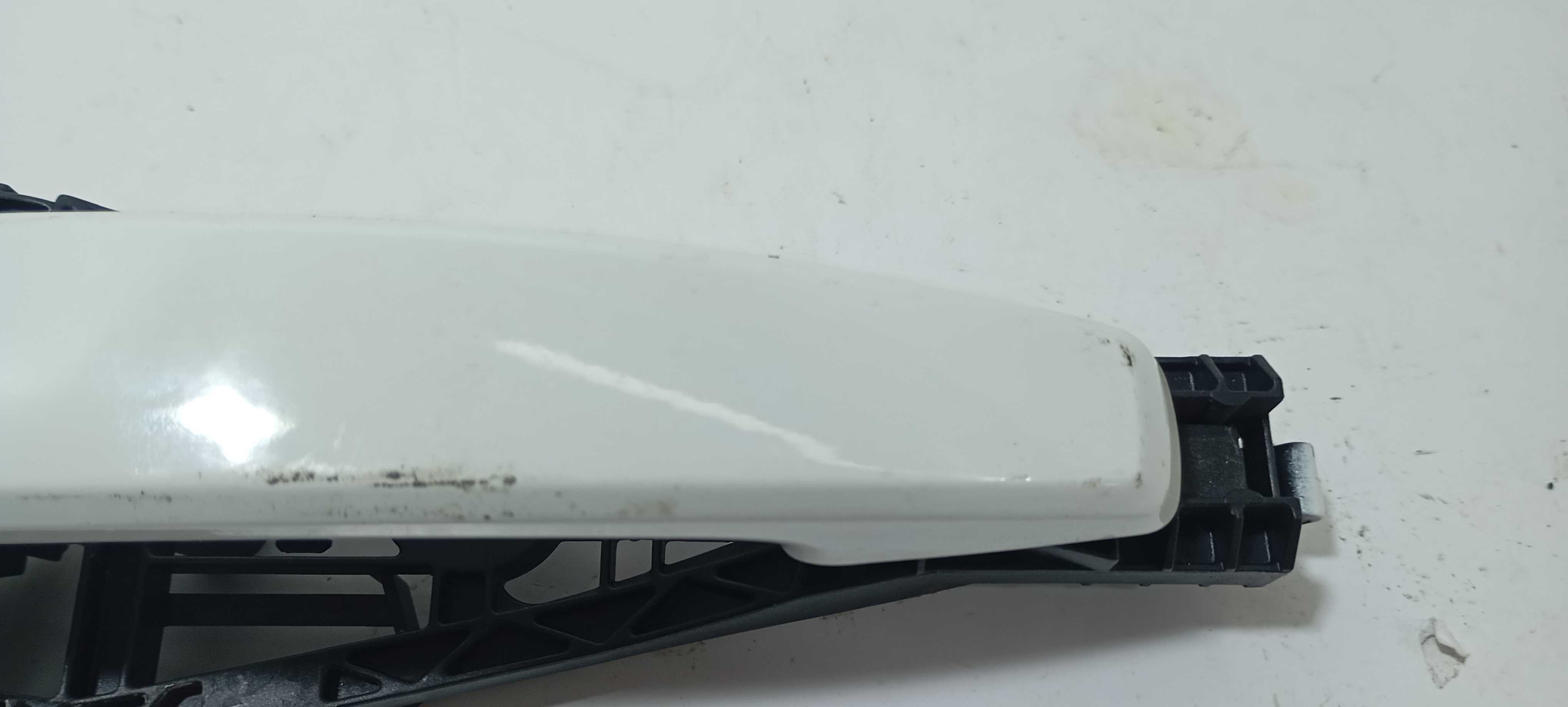 Maçaneta Ext Porta Traseira Esquerda Cruze 2014 13577718 Branco Traseira 2