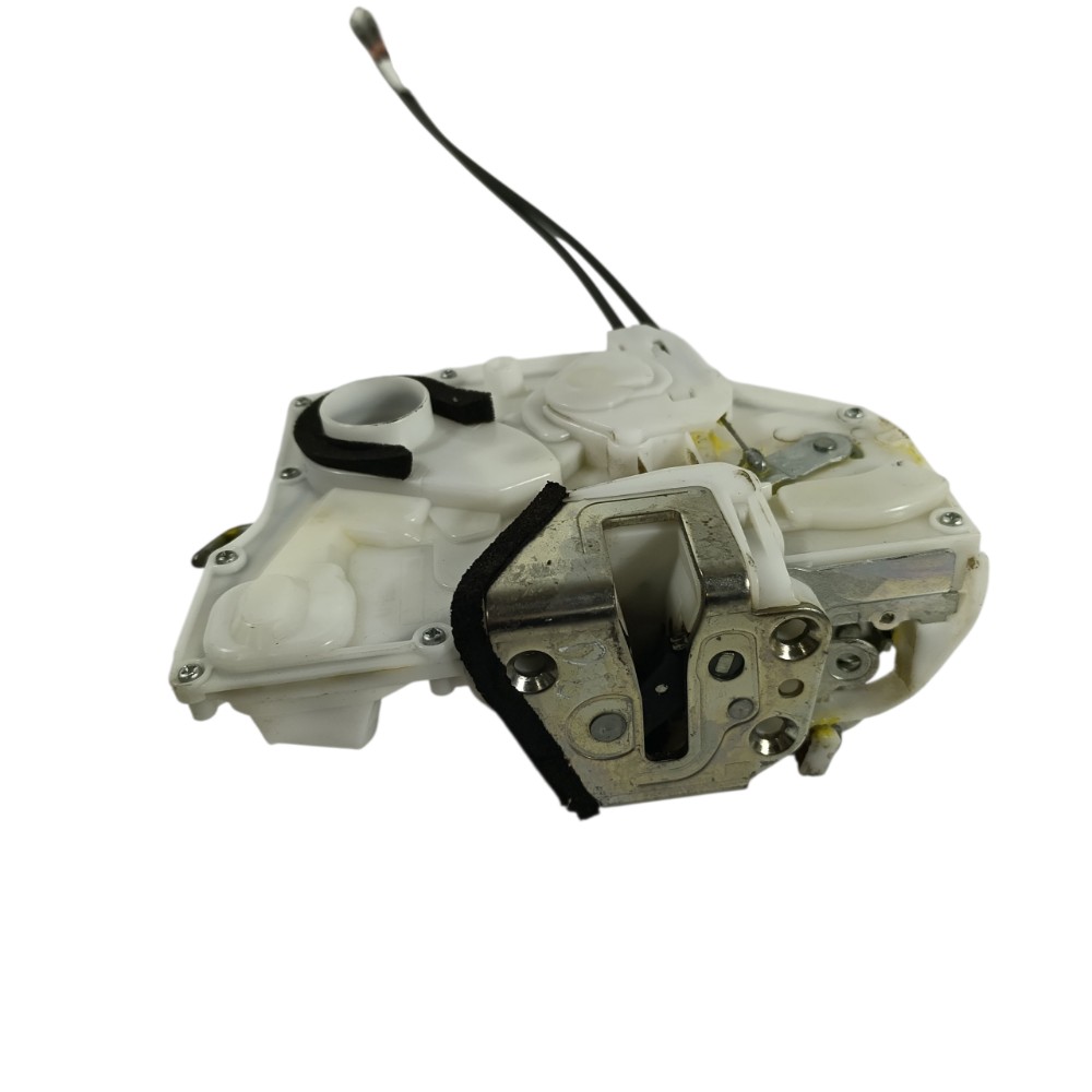 Fechadura Porta Dianteira Esquerda S-cross 2016 8220161ma02 3