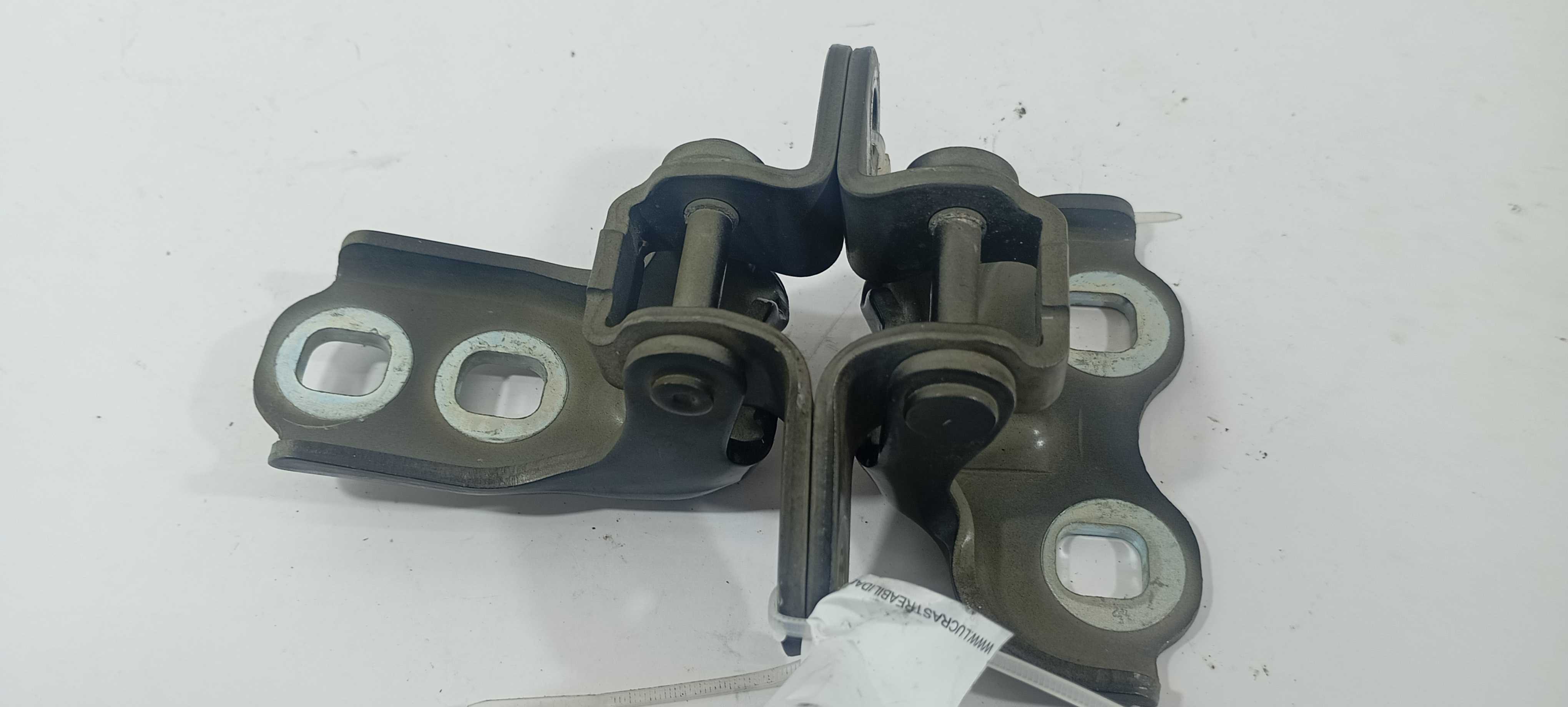 Dobradiça Porta Diant Direito Gm Prisma 1.4 Lt 2019 P18309 3