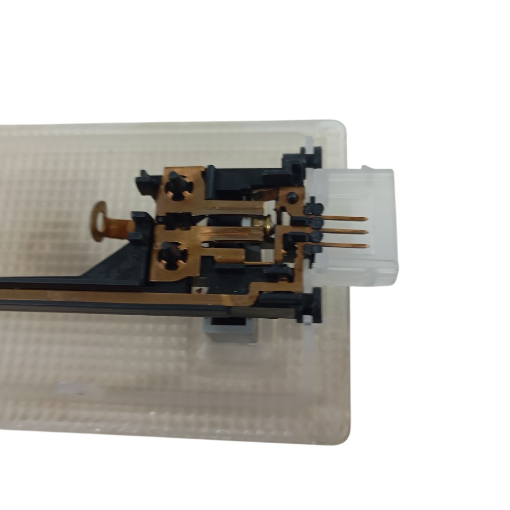 Luz Teto Traseira Gm Tracker Lt 1.4 2018 95063926 4