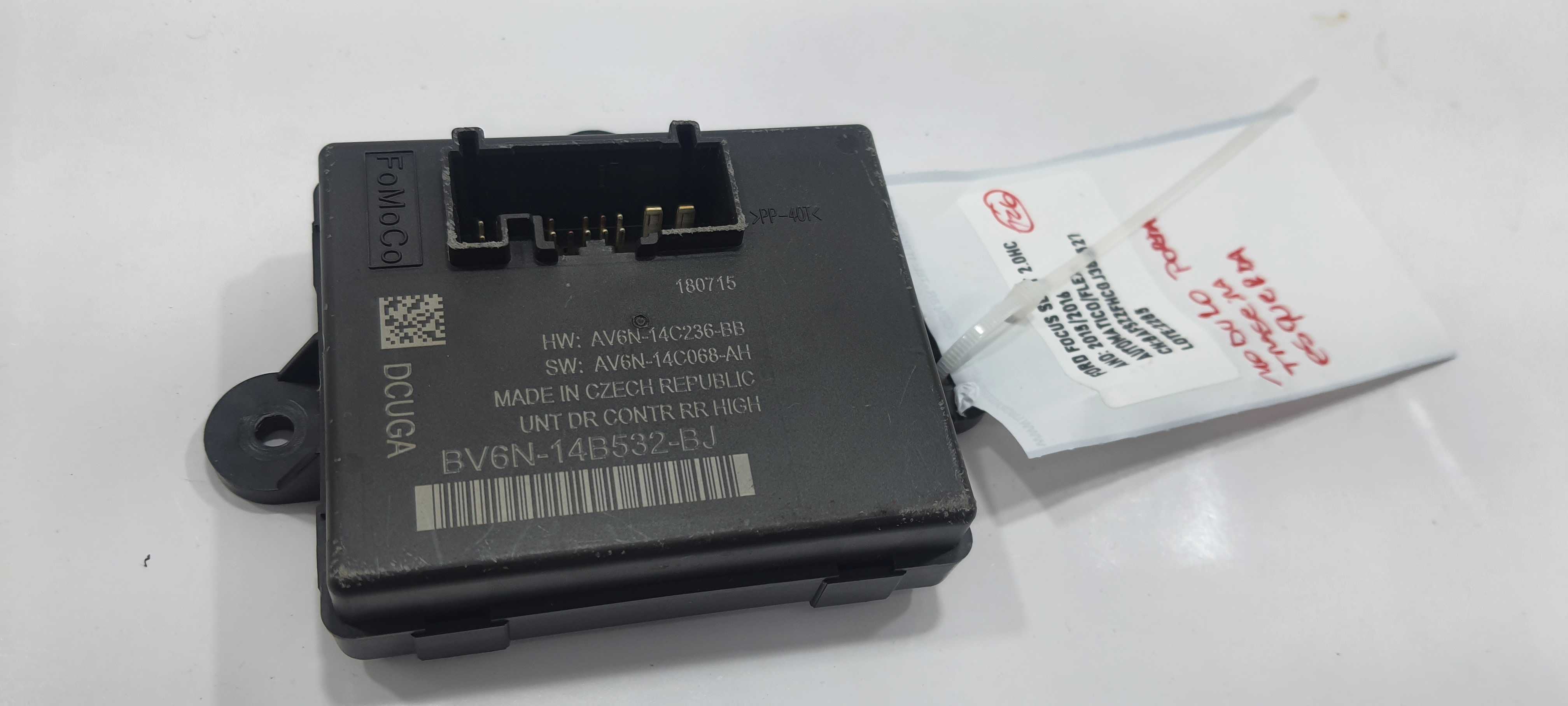 Modulo T. Esquerda Ford Focus Se At 2.0 2015 V2285 2