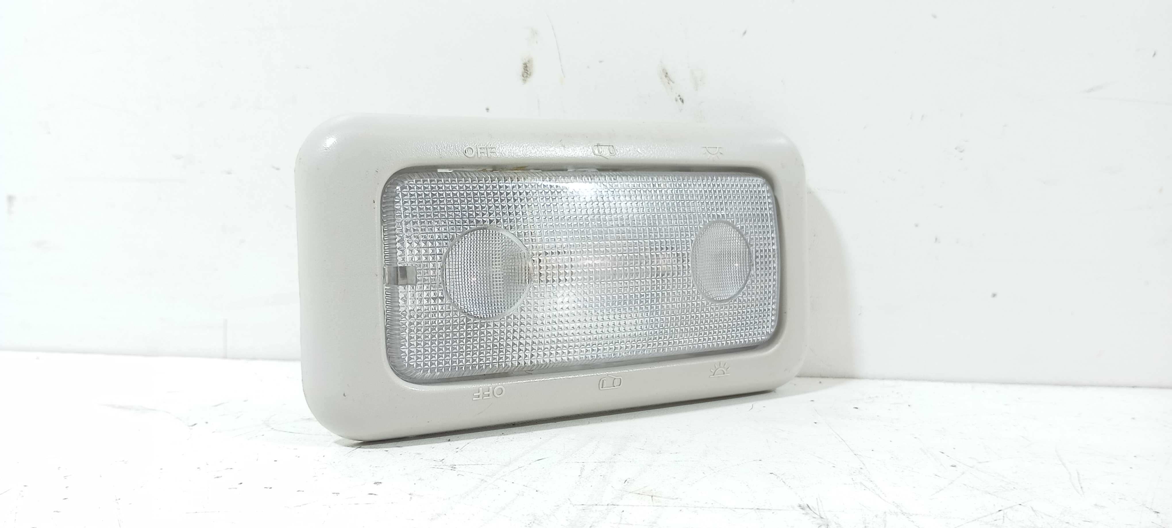Luz Teto Fiat Mobi Like 1.0 4c 2023 V2299 9