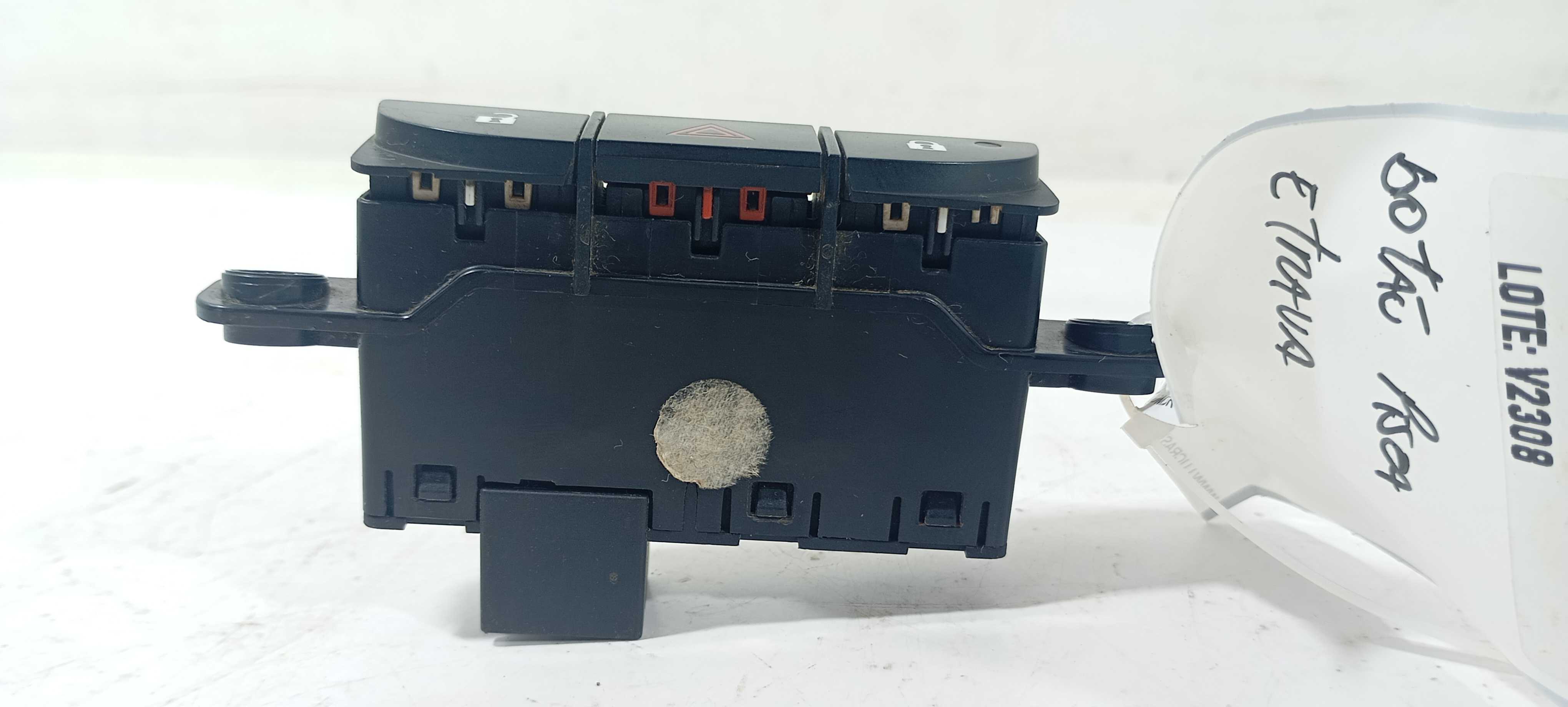 Botão Pisca Alerta/trava Ford Ka Hatch 1.0 2020 J7bt13a350bb Preto 7