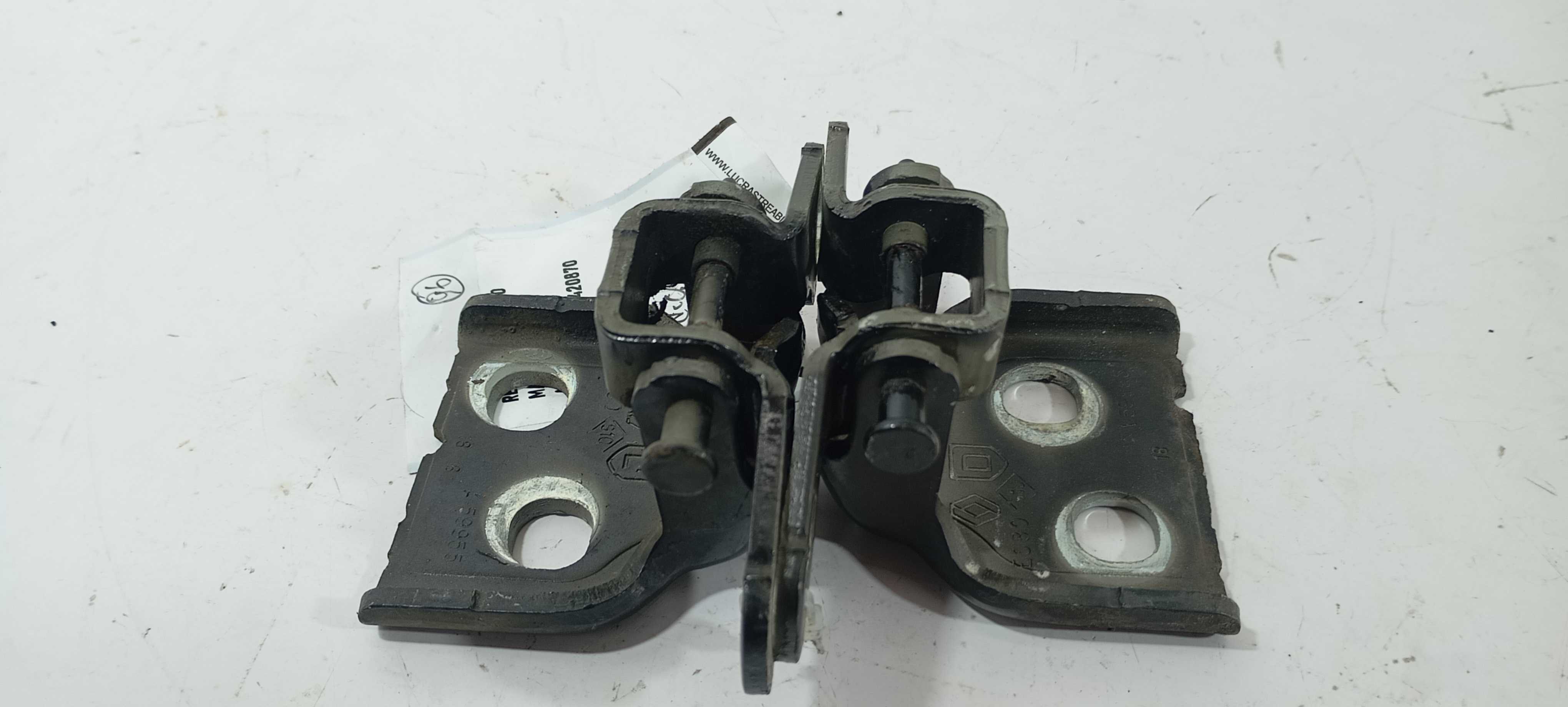 Dobradiça Porta Dianteira Direita Sandero 1.0 2019 A59955