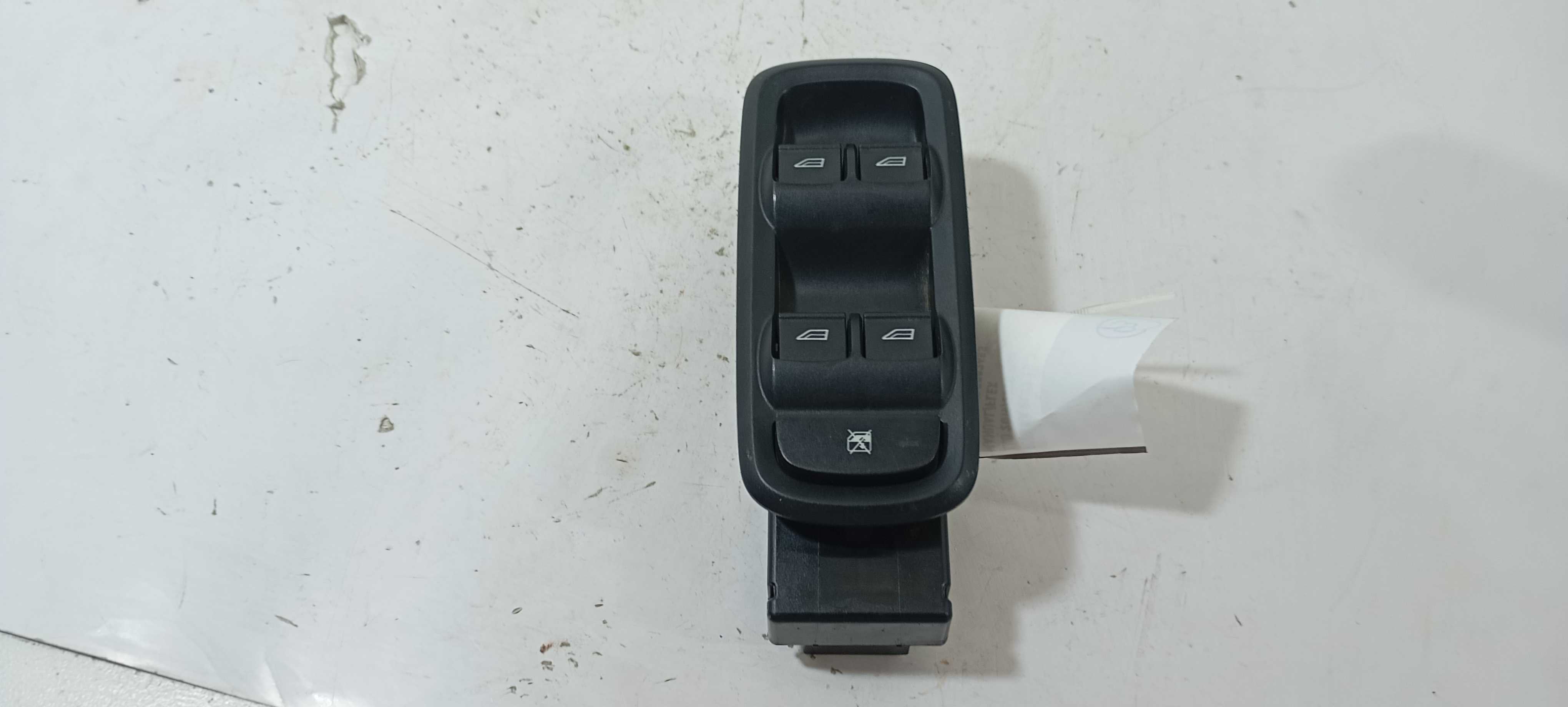 Botão Vidro Dianteiro Esquerdo Ford Ka 1.0 2020 Cn1514a132ab 2