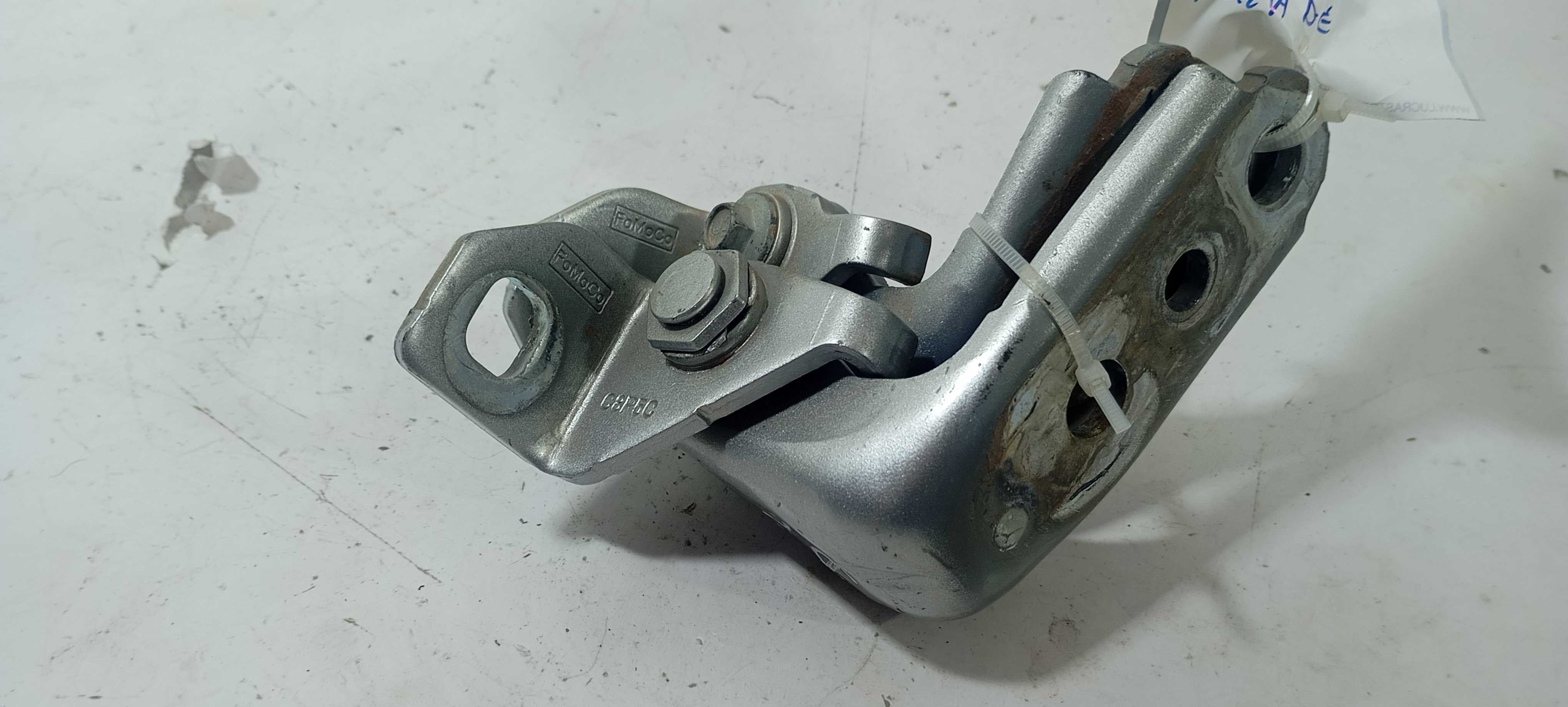 Dobradiça Porta Dianteira Esquerda Ford Ka 2020 Bb537822811a