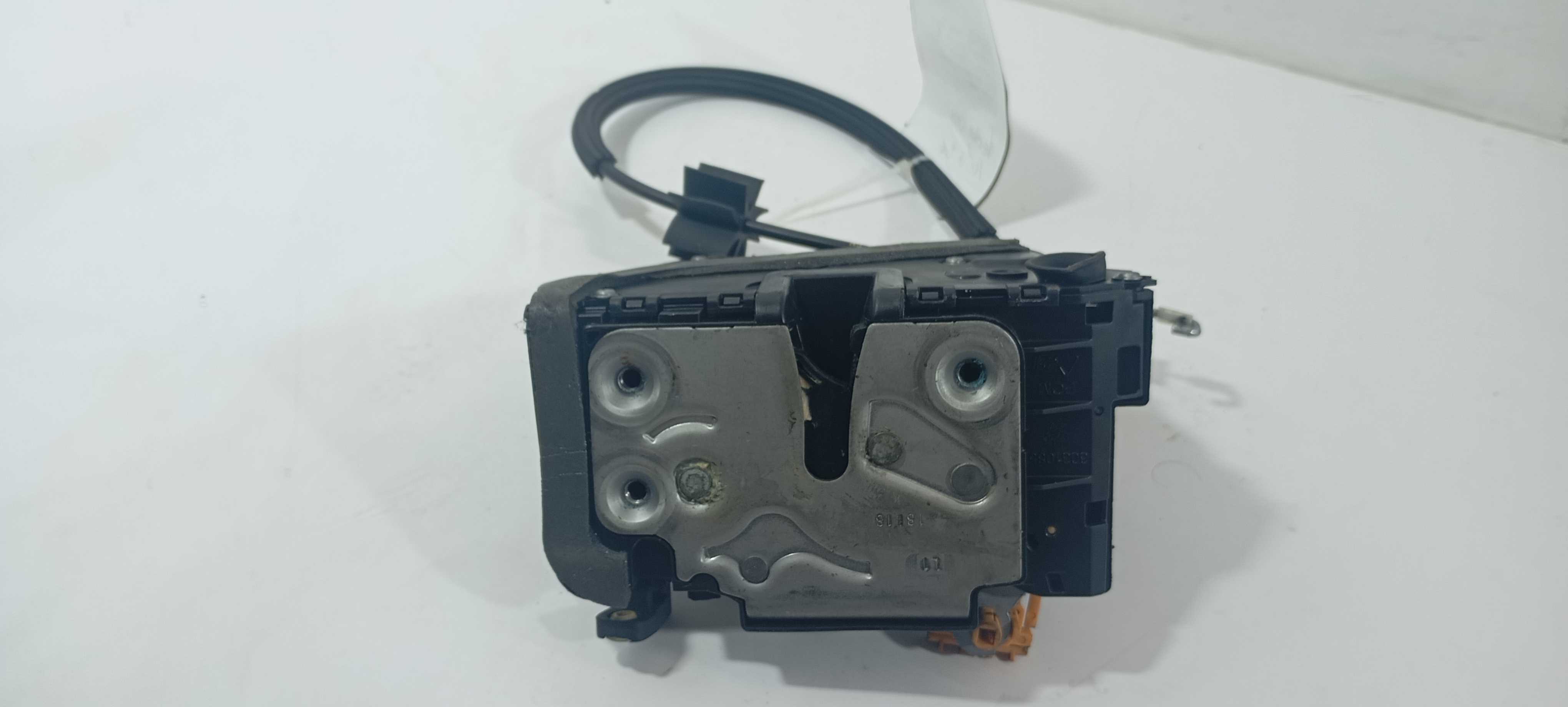 Fechadura Porta Diant Esquerdo Gm Prisma 1.4 Lt 2019 1351838 2