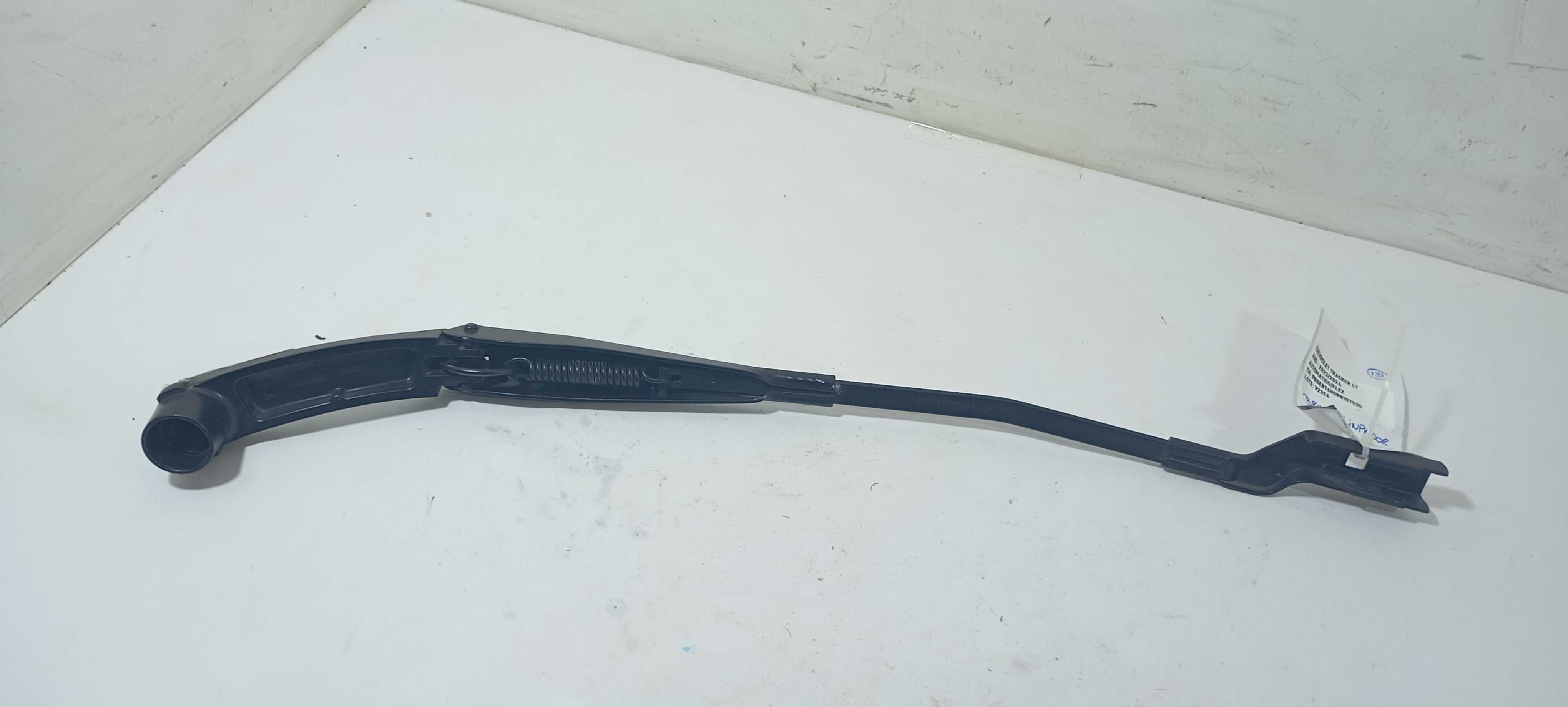 Braço Limpador Parabrisa Esquerdo Tracker Lt 2024 97036203 Esquerdo 1