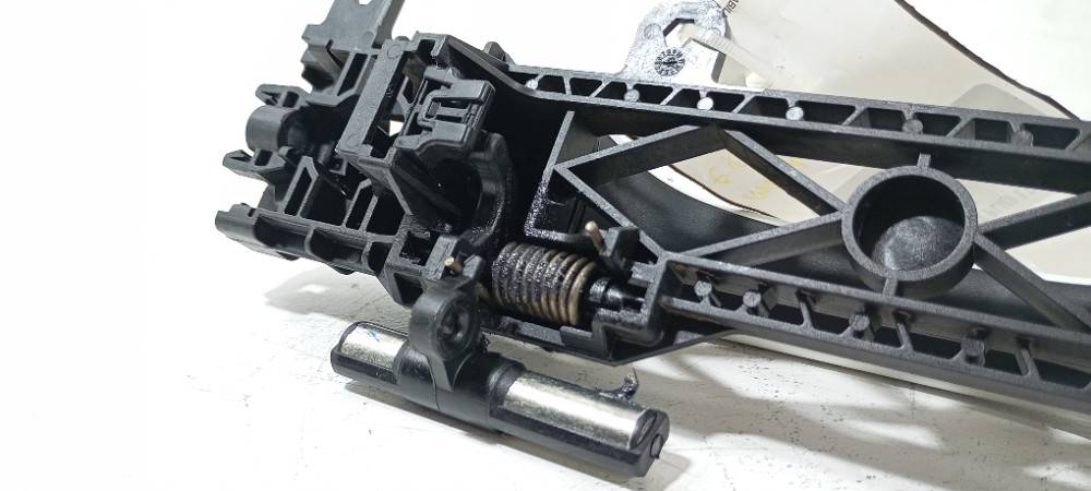 Maçaneta Porta Exter. Tras. D. Gm Onix Sedan Lt 1.0 24 V2303 Branco Traseira 6