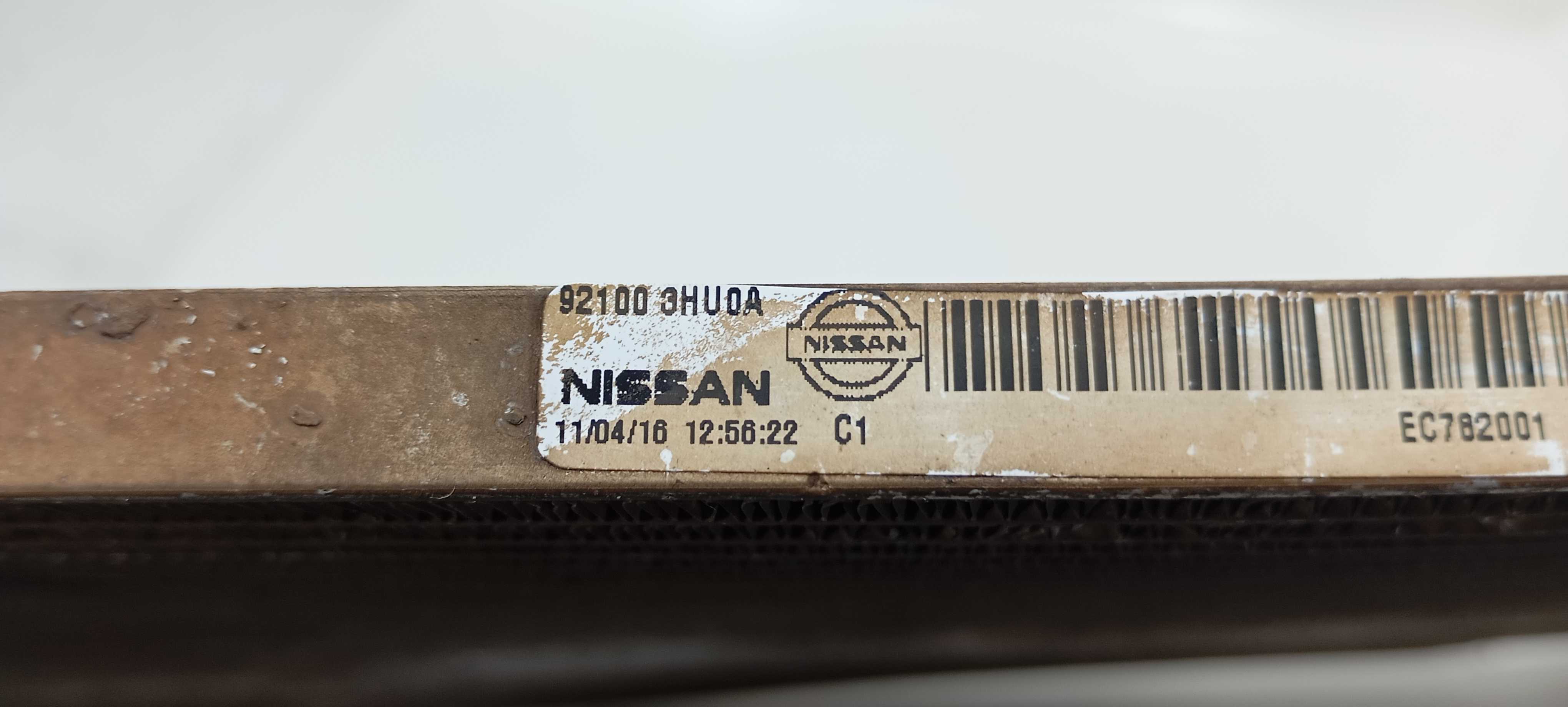 Condensador Ar Detalhe Nissan March Sv 1.0 2016 921003hu0a 3