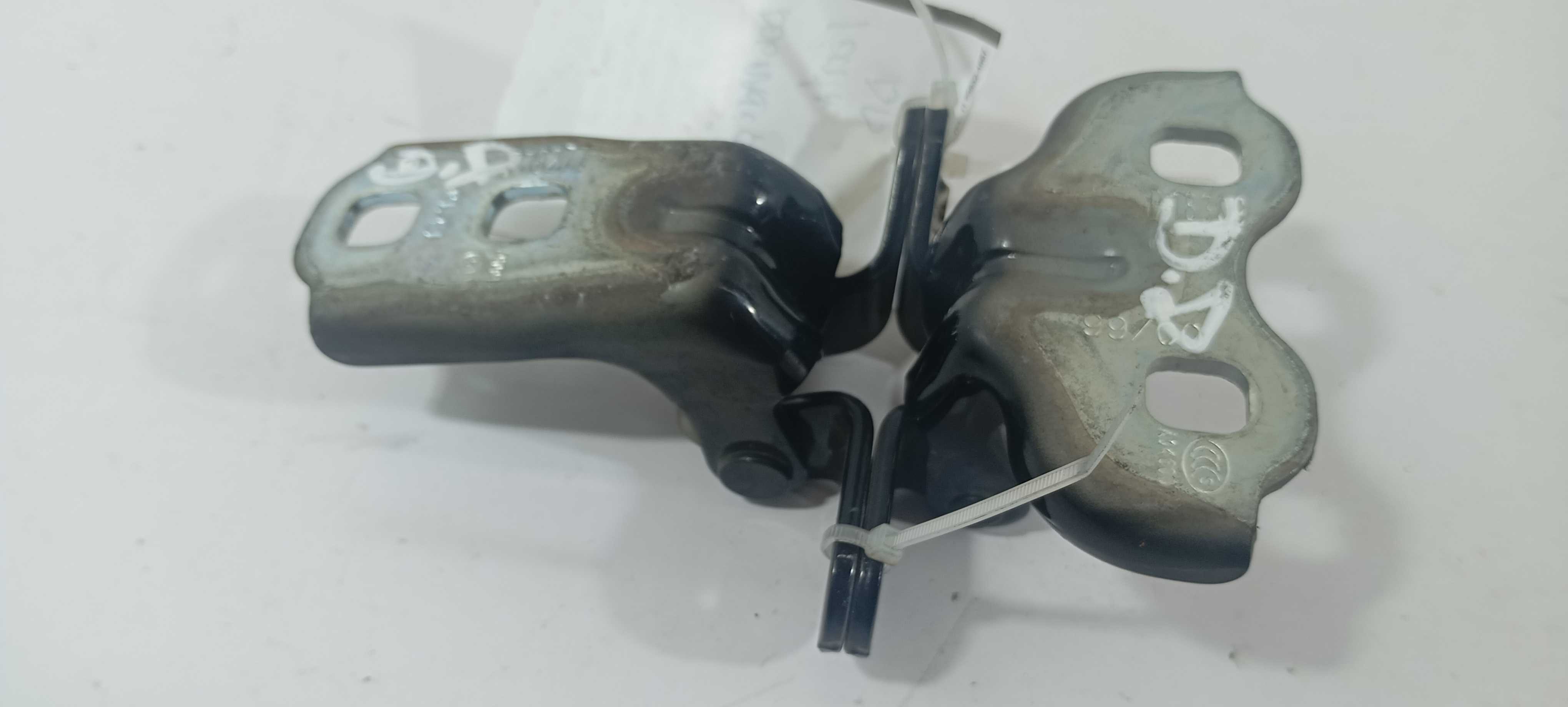 Dobradiça Porta Diant Direito Gm Prisma 1.4 Lt 2019 P18309