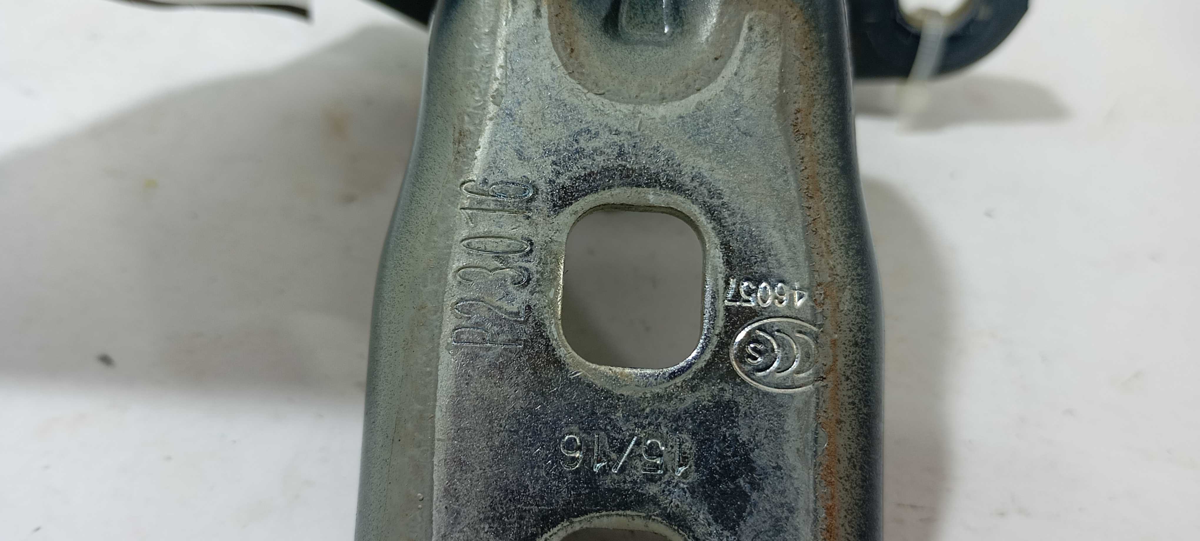 Dobradiça Porta Dianteira Esquerda Tracker 2024 P23016 5