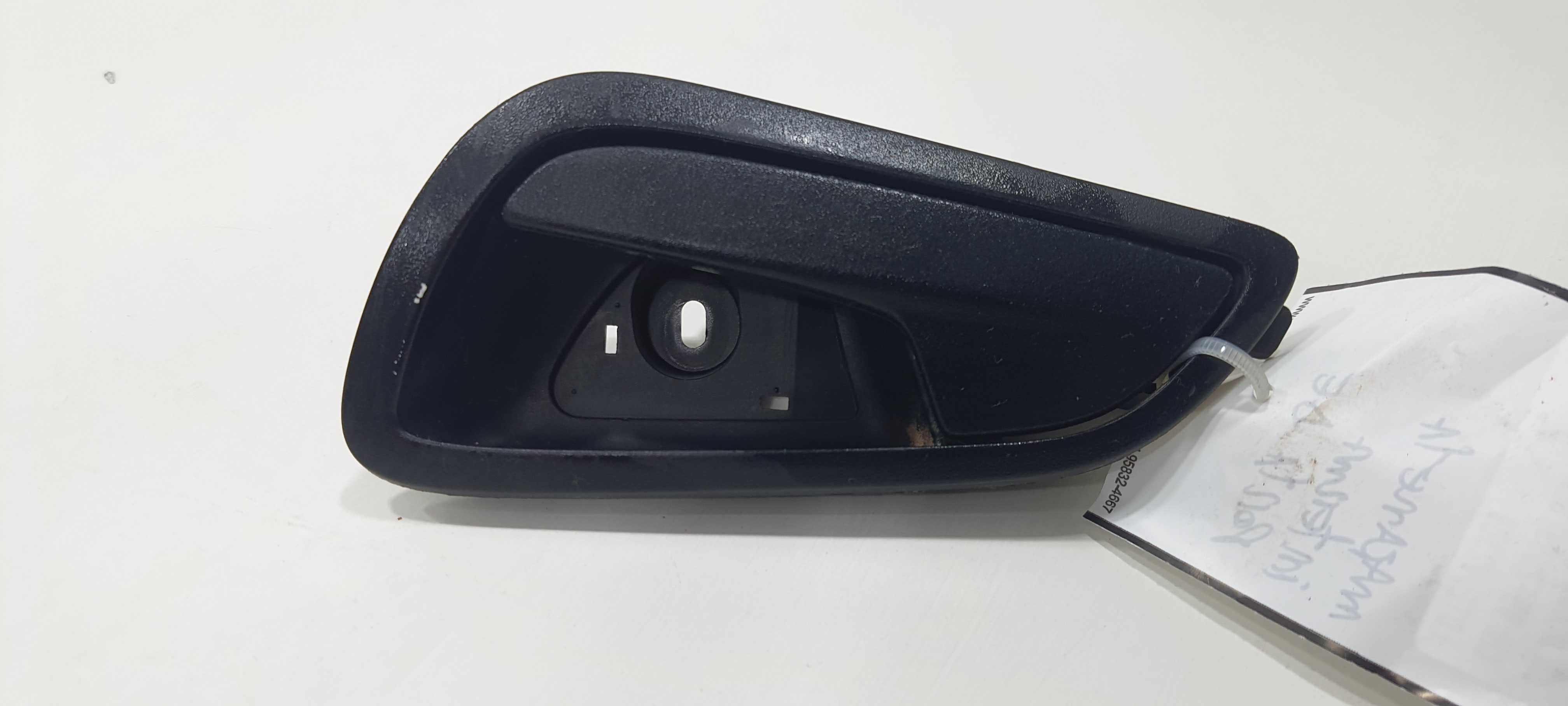 Maçaneta Int Diant Esquerda Ford Ka 1.0 2020 E3b5a22601adw Preto Dianteira 2