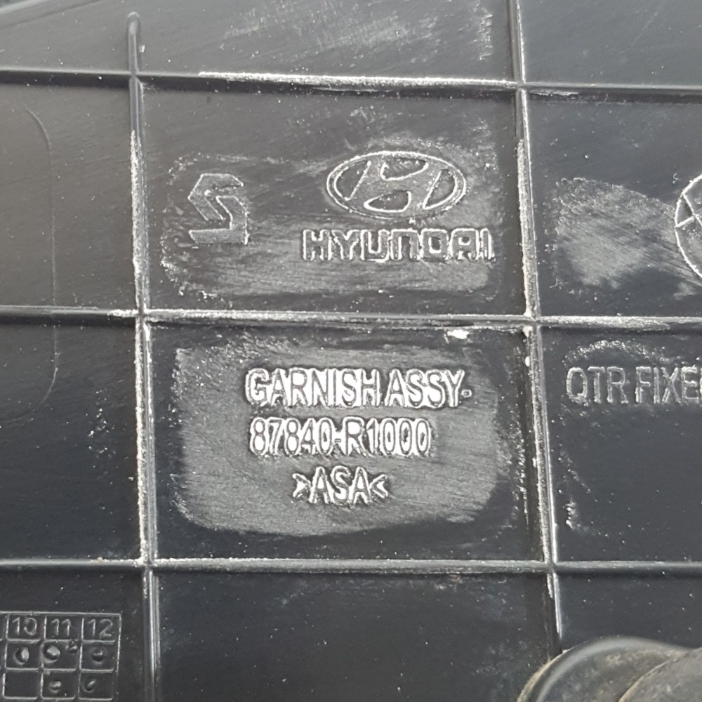 Moldura traseira direta Hb20 1.0 2022 87840R1000 9