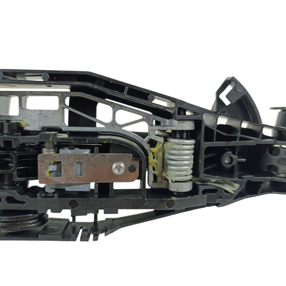 Maçaneta Traseira direita Peugeot 208 Ano 2024 98373658xt B 8