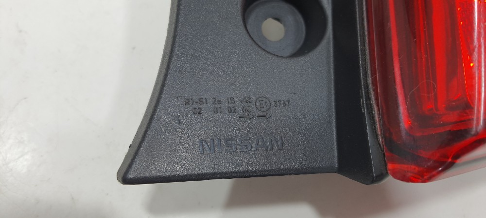 Lanterna Traseira Direita Nissan March 2019 22537506 Direito/passageiro Vermelho 3
