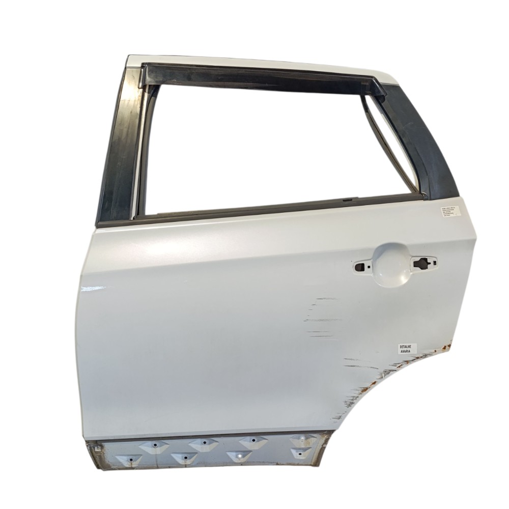 Porta traseira esq Suzuki scross 2016 até 2021 6800461M00 1