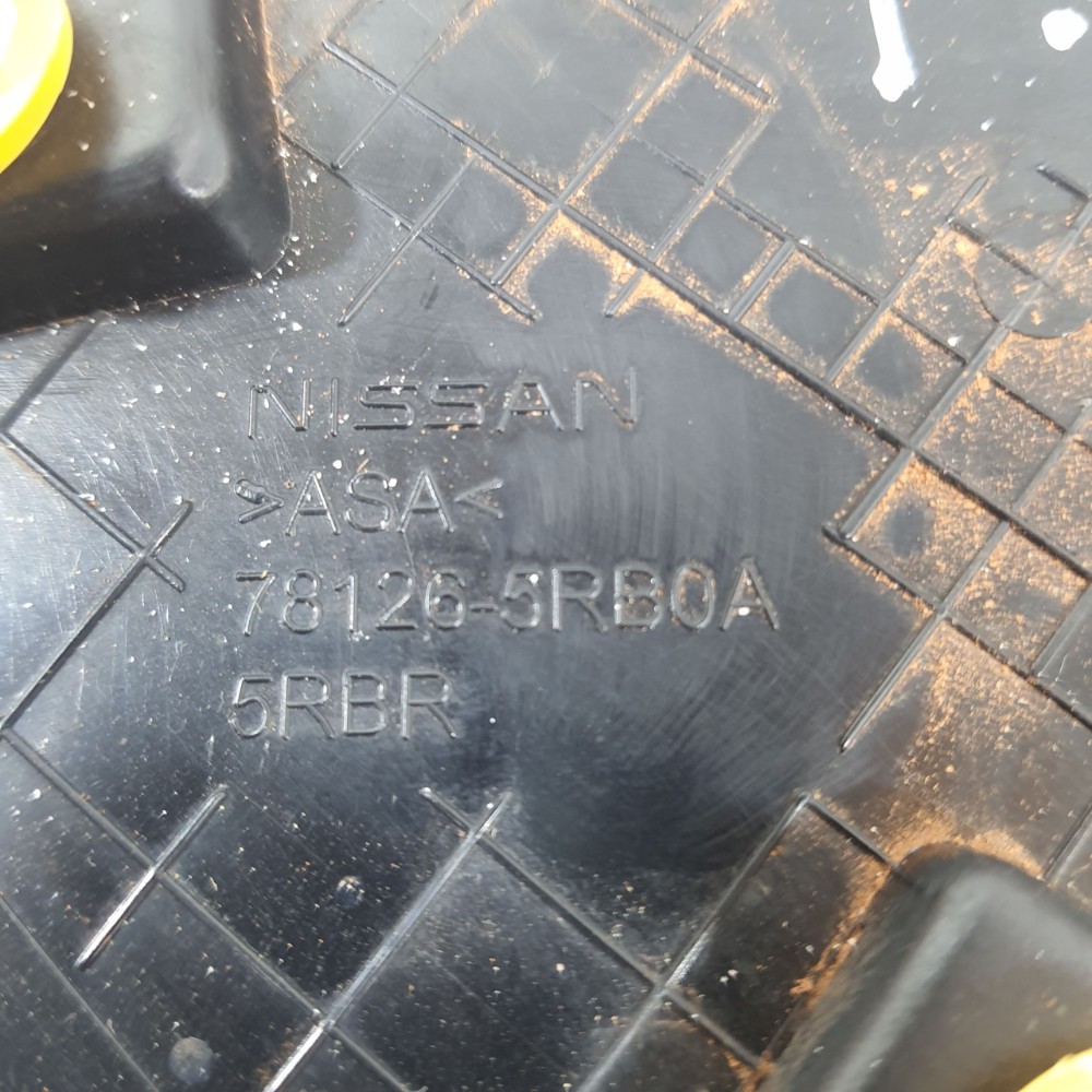 Moldura Coluna Traseira Direita Nissan Kicks 2022 781265rb0a Preto 6