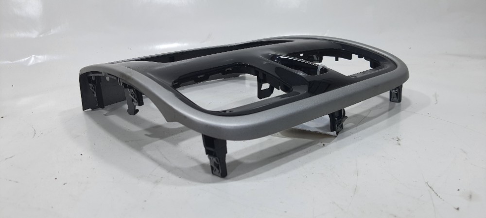 Moldura Multimídia Renault Sandero 1.0 2019 682606935r Preto