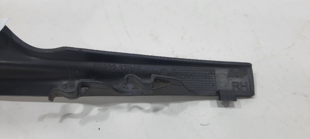Moldura Churrasqueira Lado Direito Sandero 2019 668223701r Preto 1
