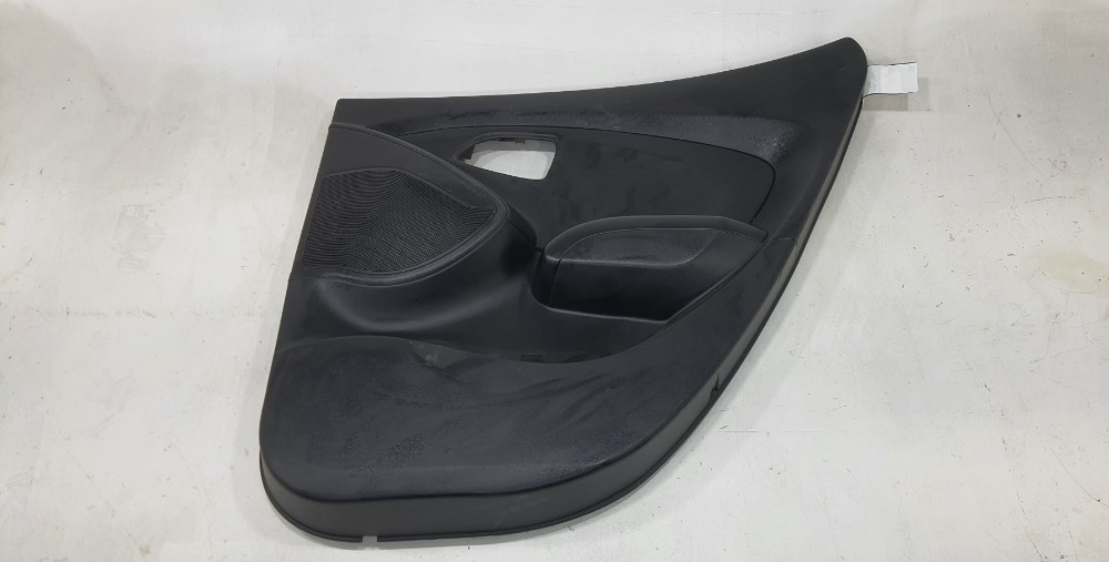 Forro Porta Traseira Direita Hyundai Ix35 2012 833202s000 2