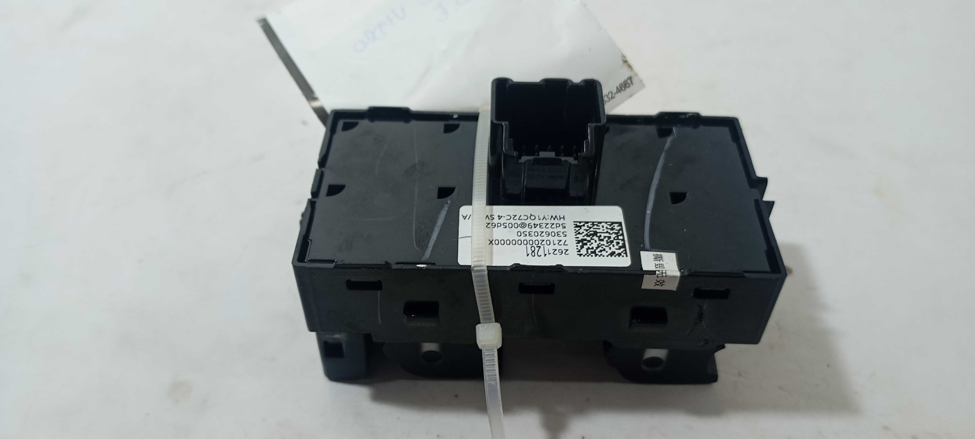 Botão Vidro Dianteiro Esquerdo Gm Tracker Lt 2024 26211281 6
