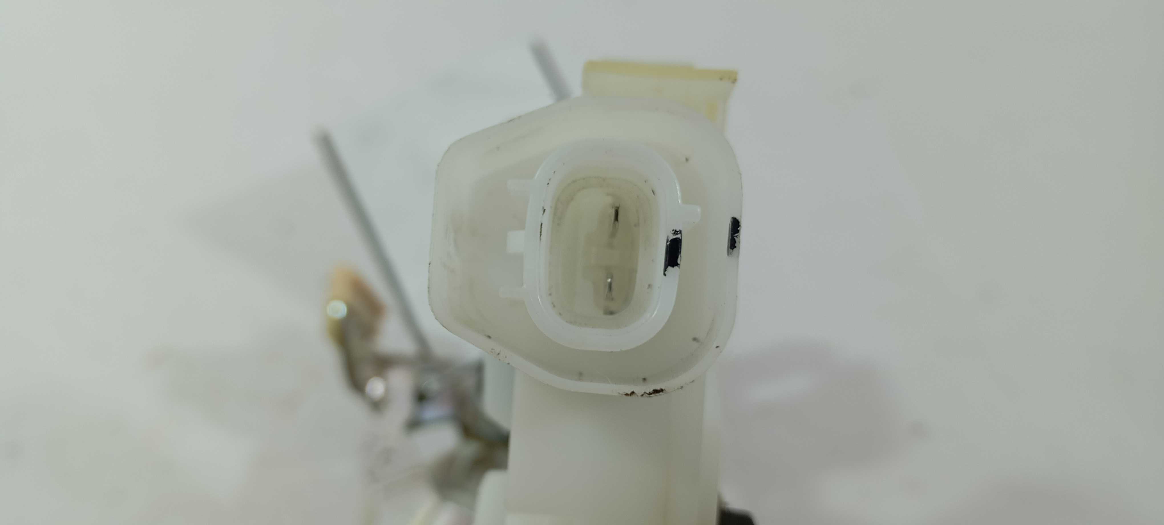 Fechadura Traseira Direita Toyota Etios 1.5 2014 693300d110