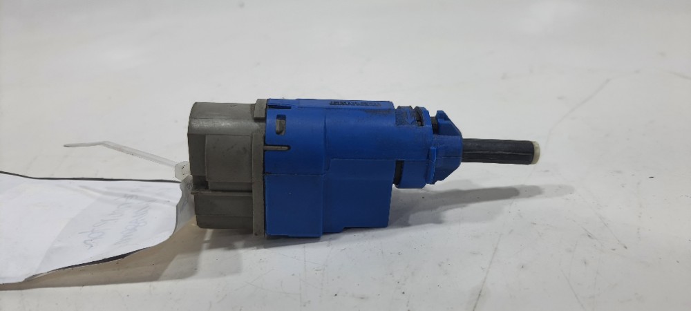 Interruptor Pedal Embreagem Renault Sandero 2019 253255192r Azul 2