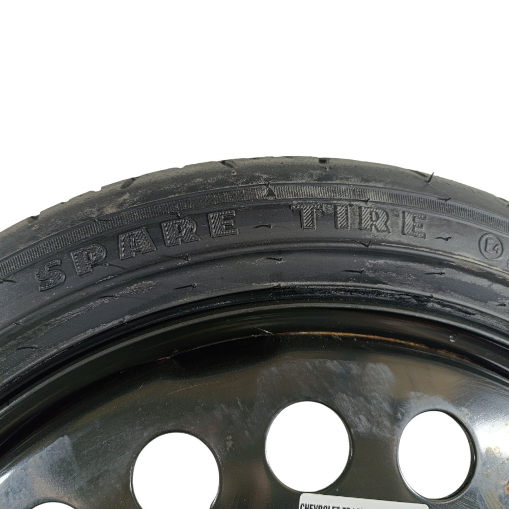 Roda Estepe Gm Tracker Lt 2018 180403a2 Preto 3
