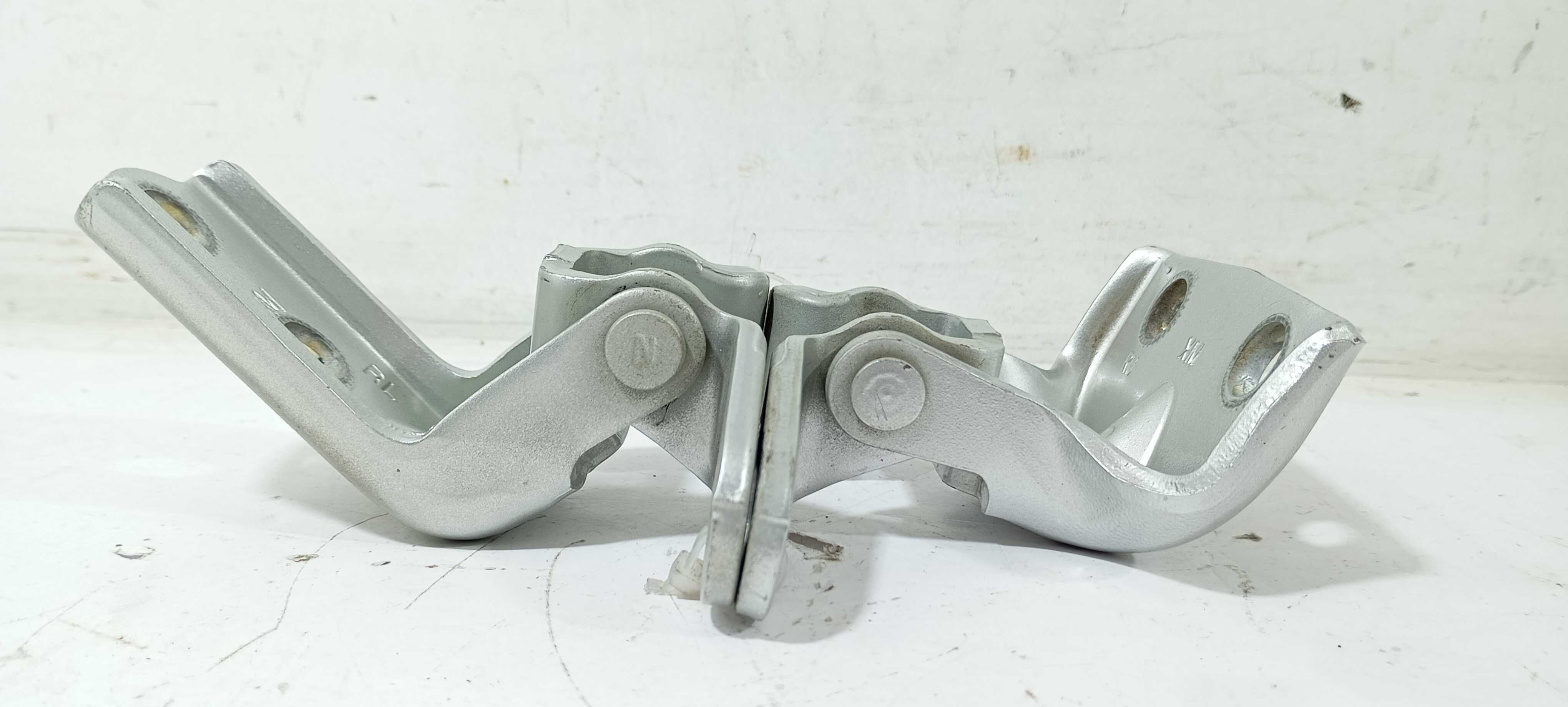 Dobradiça Porta Traseira E. Kia Sorento Ex2 2.4 12 A046057 6