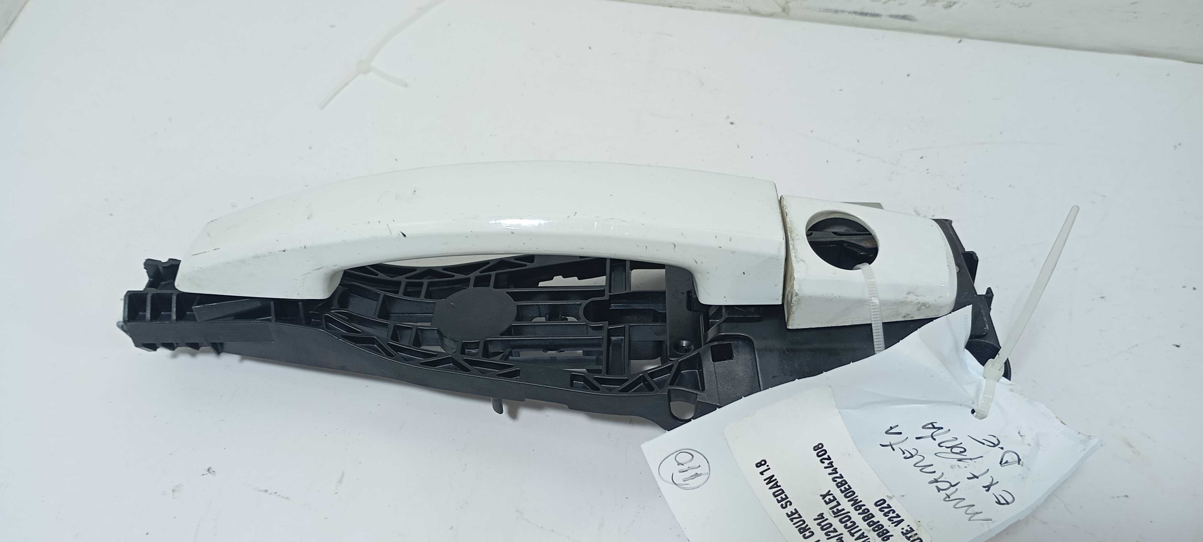 Maçaneta Ext Porta Dianteira Esquerda Cruze 2014 52160759 Branco Dianteira 1
