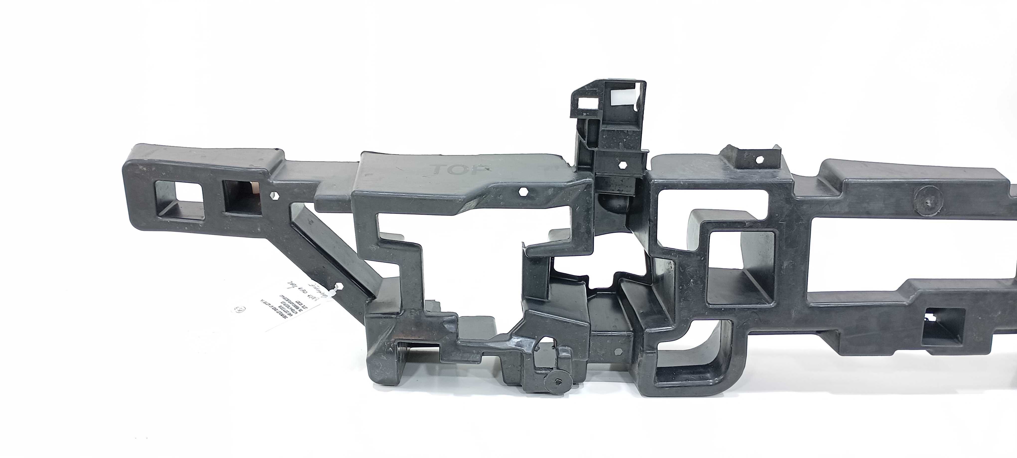Guia Central Parachoque Tras Gm Onix Active 1.4 2018 5212923 5