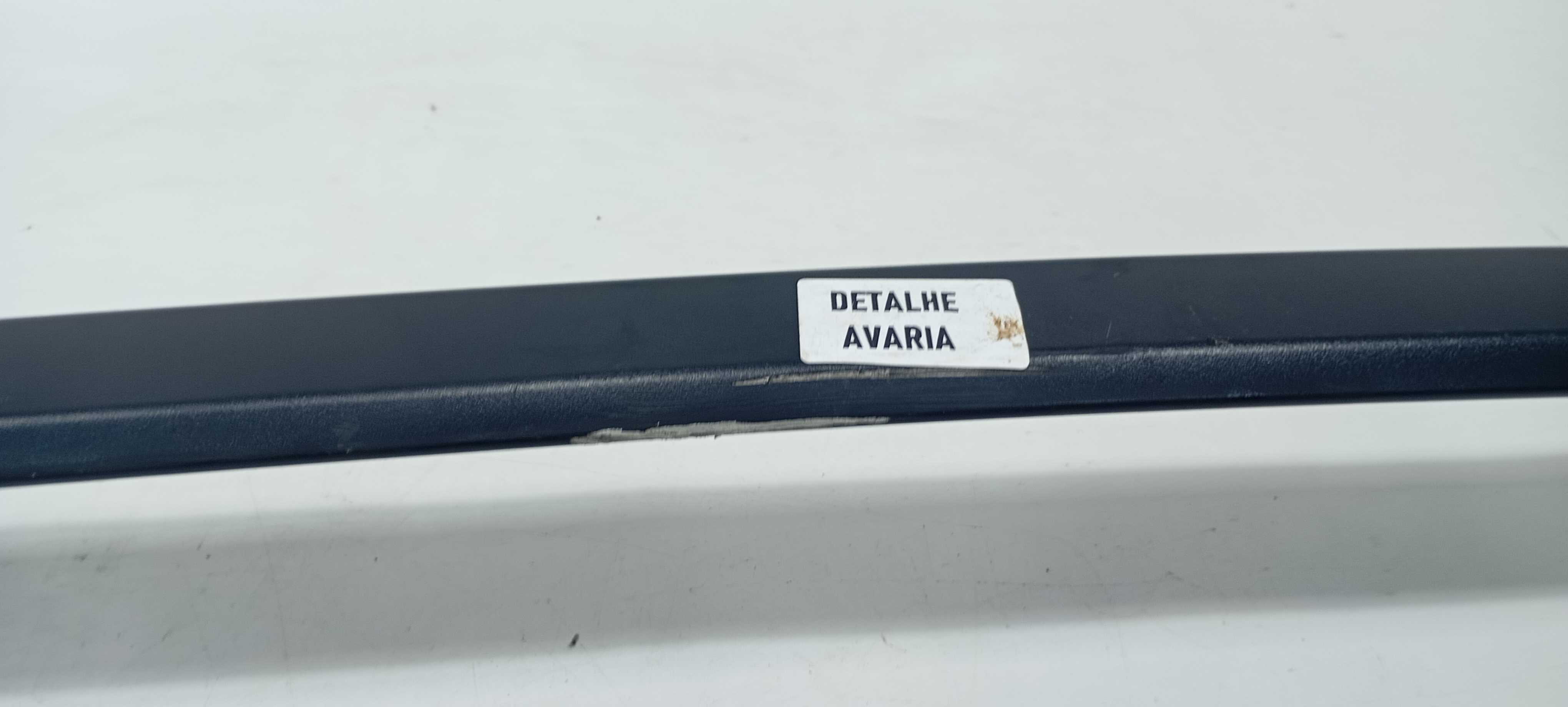 Rack Teto Direito Gm Tracker Lt 2024 30026492 Detalhe Preto 3