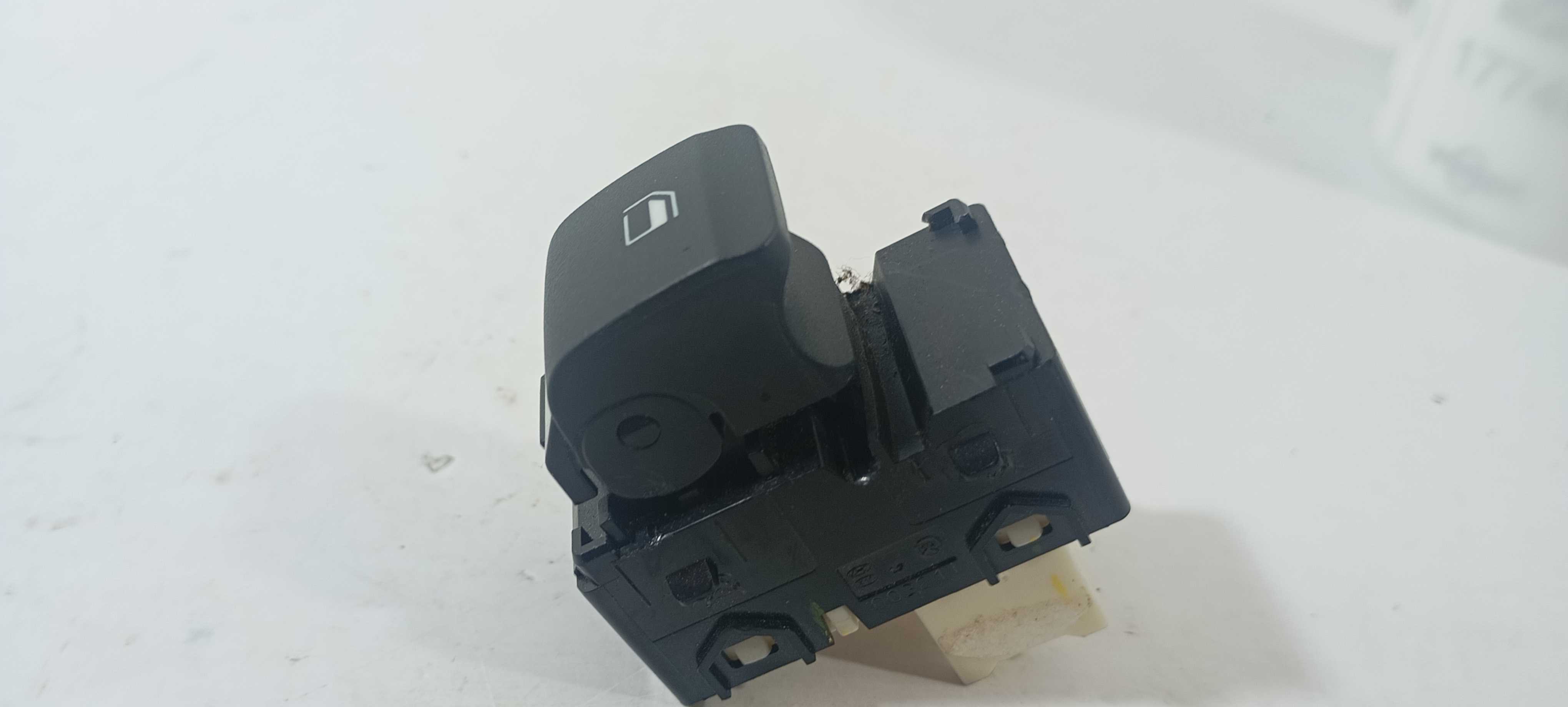 Botão Vidro Traseiro Direito Hb20 1.0 2021 200321 5