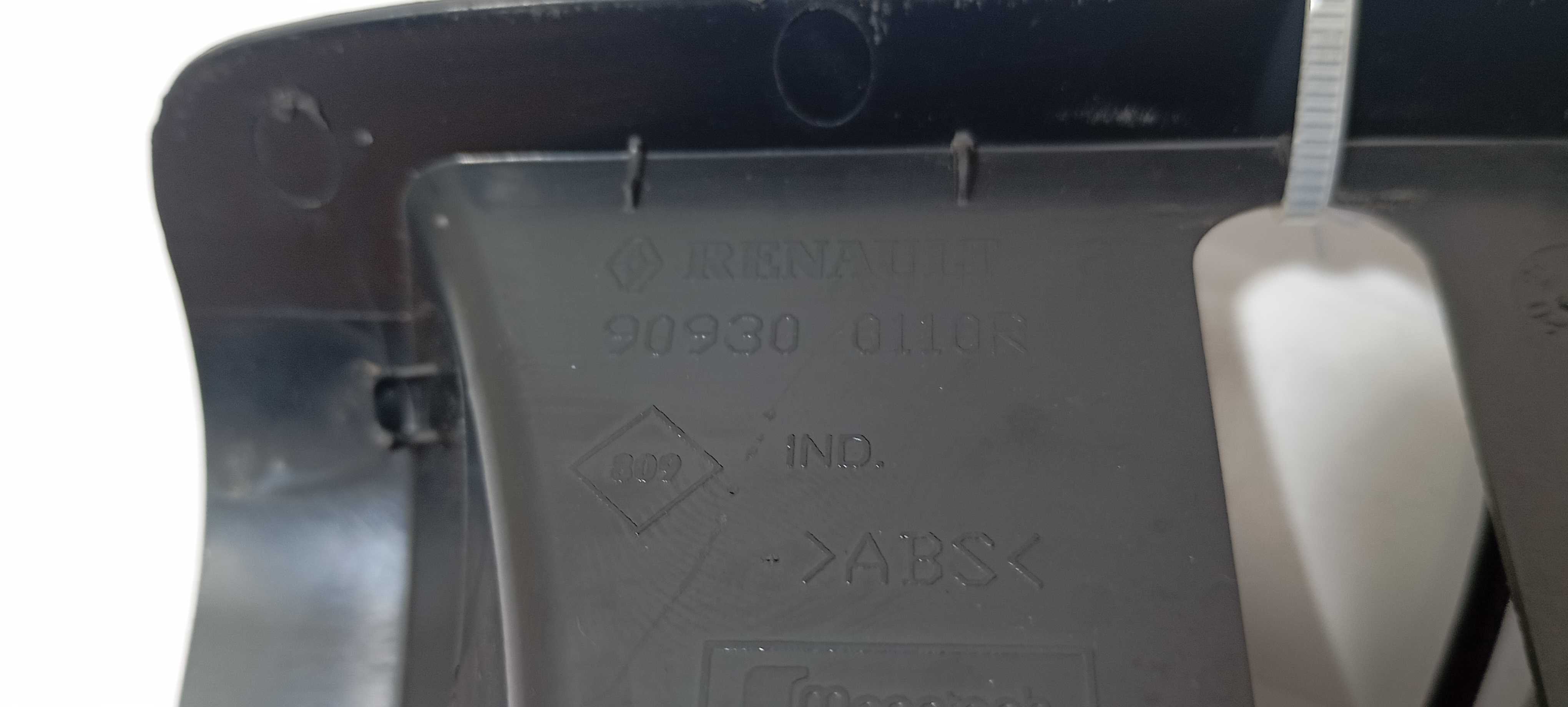 Acabamento Painel Traseiro Renault Kwid 2021 909300110r Preto 5