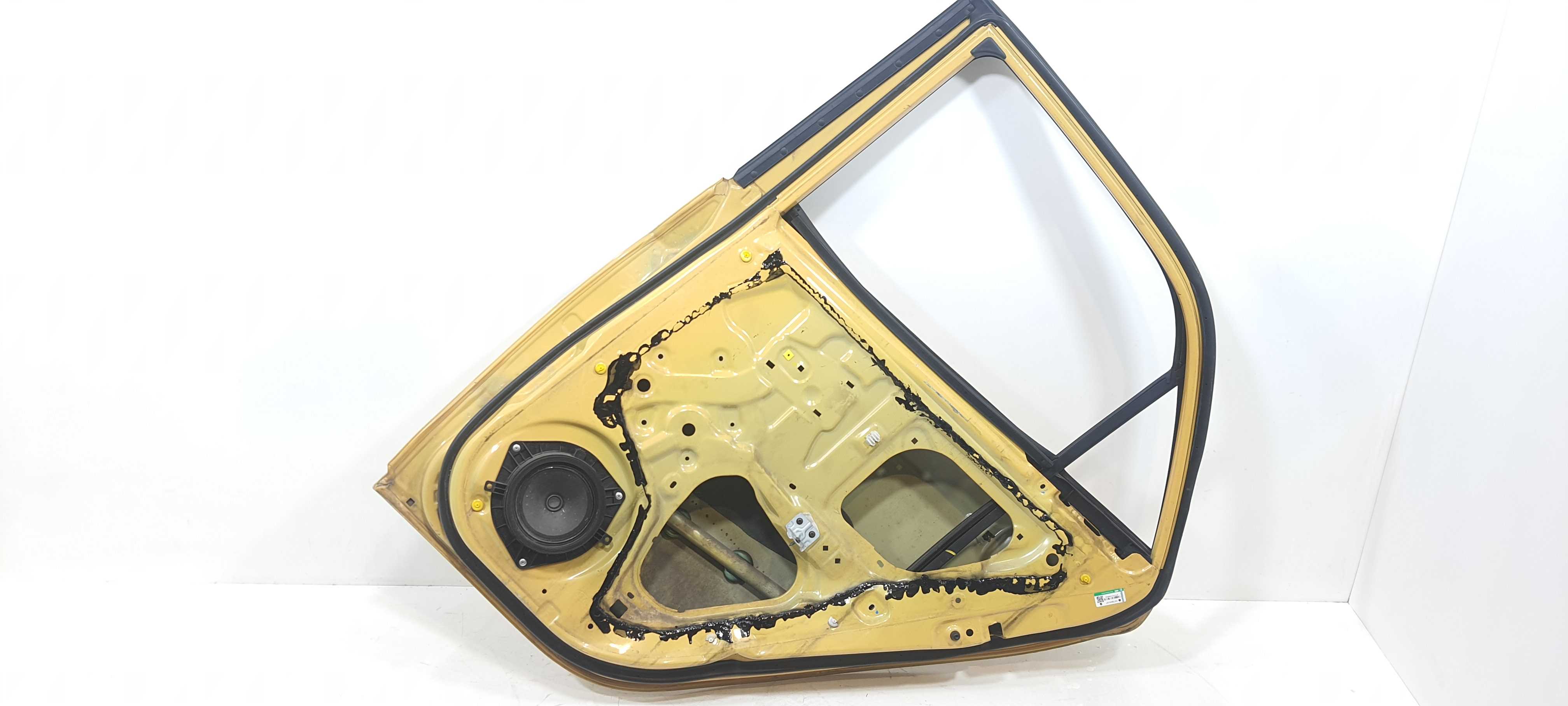 Porta Traseira Direita Kia Picanto Ex 1.0 2012 V2302 Detalhe Traseira Direito Amarelo 5