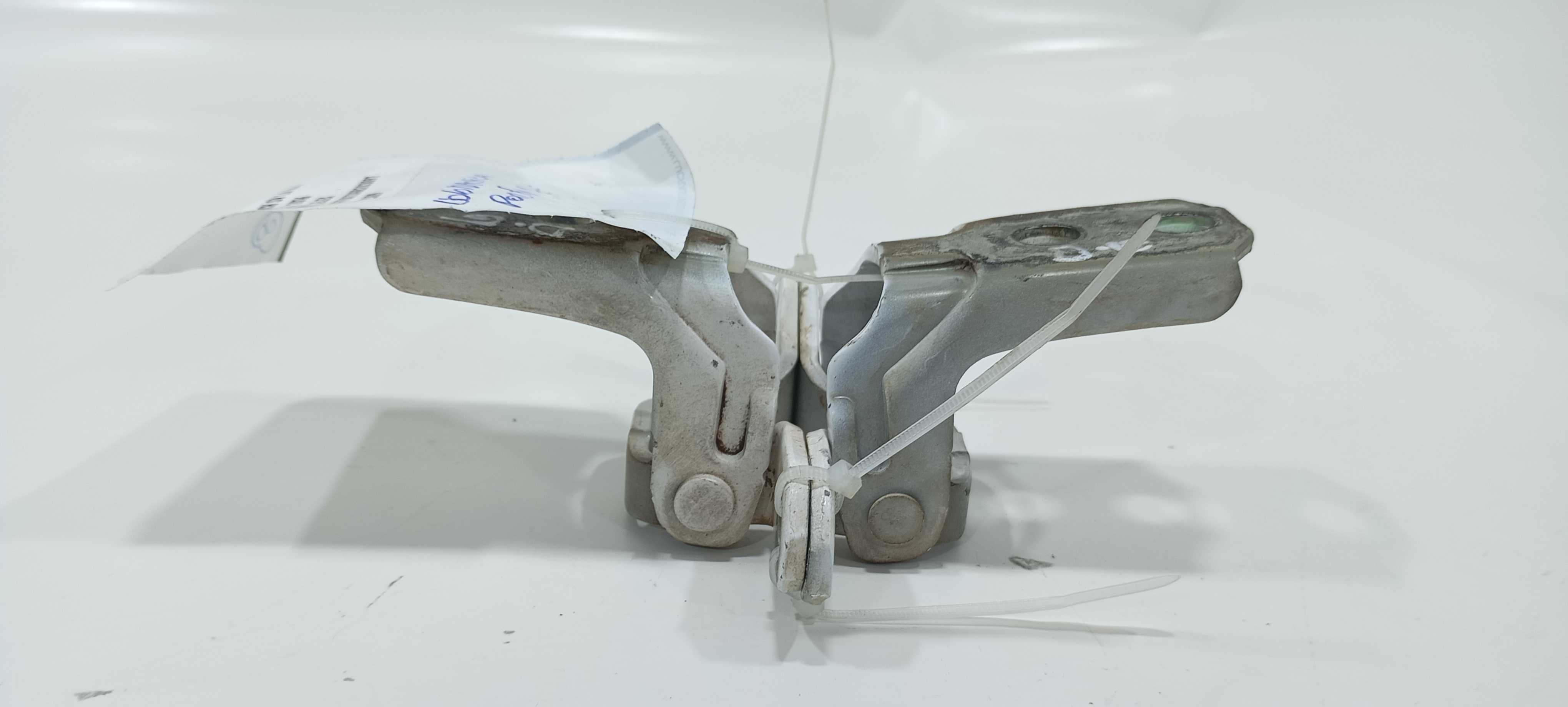 Dobradiça Porta Diant Esq Nissan March Sv 1.0 2016 9787051m0