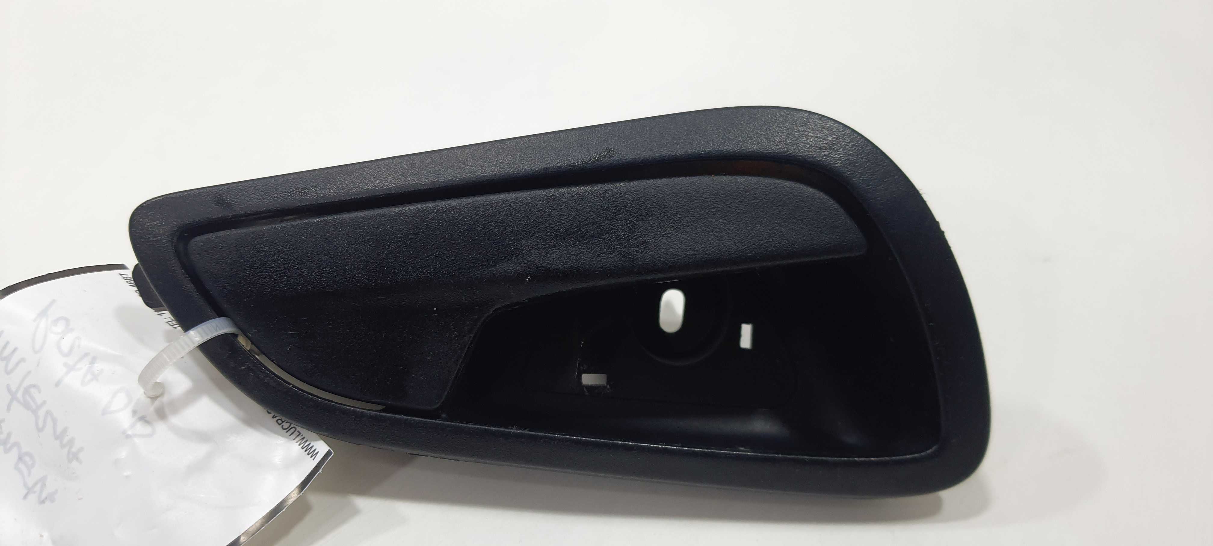 Maçaneta Int Diant Direito Ford Ka 1.0 2020 E3b5a22600adw Preto Dianteira 3
