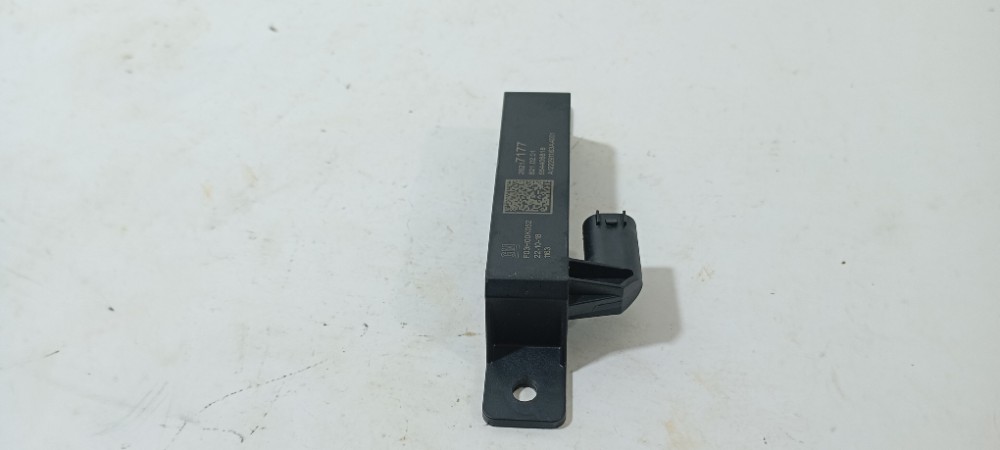 Sensor Antena Gm Tracker Lt 1.0 2024 26217177 Preto 6