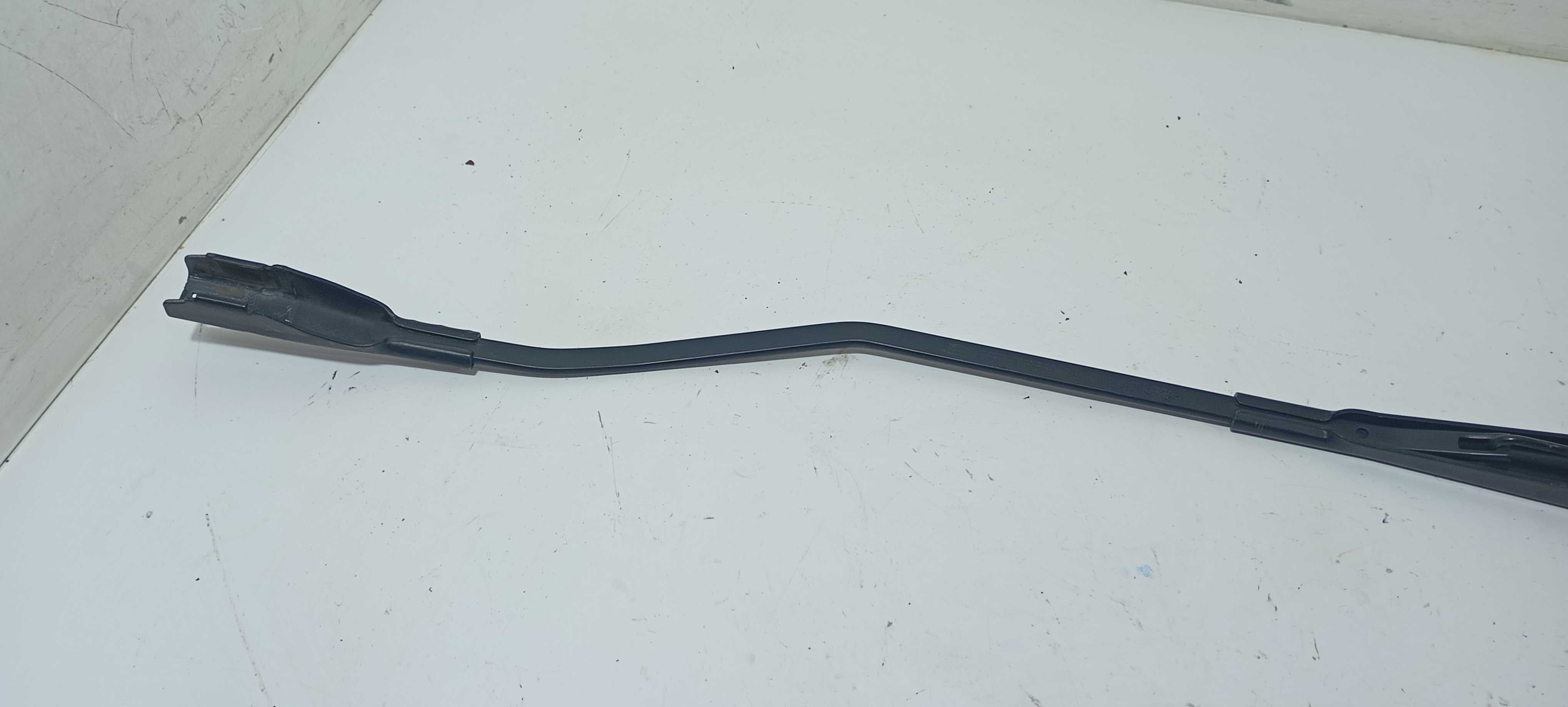 Braço Limpador Direito Ford Ka 1.0 2020 E3b517b589 Direito 2